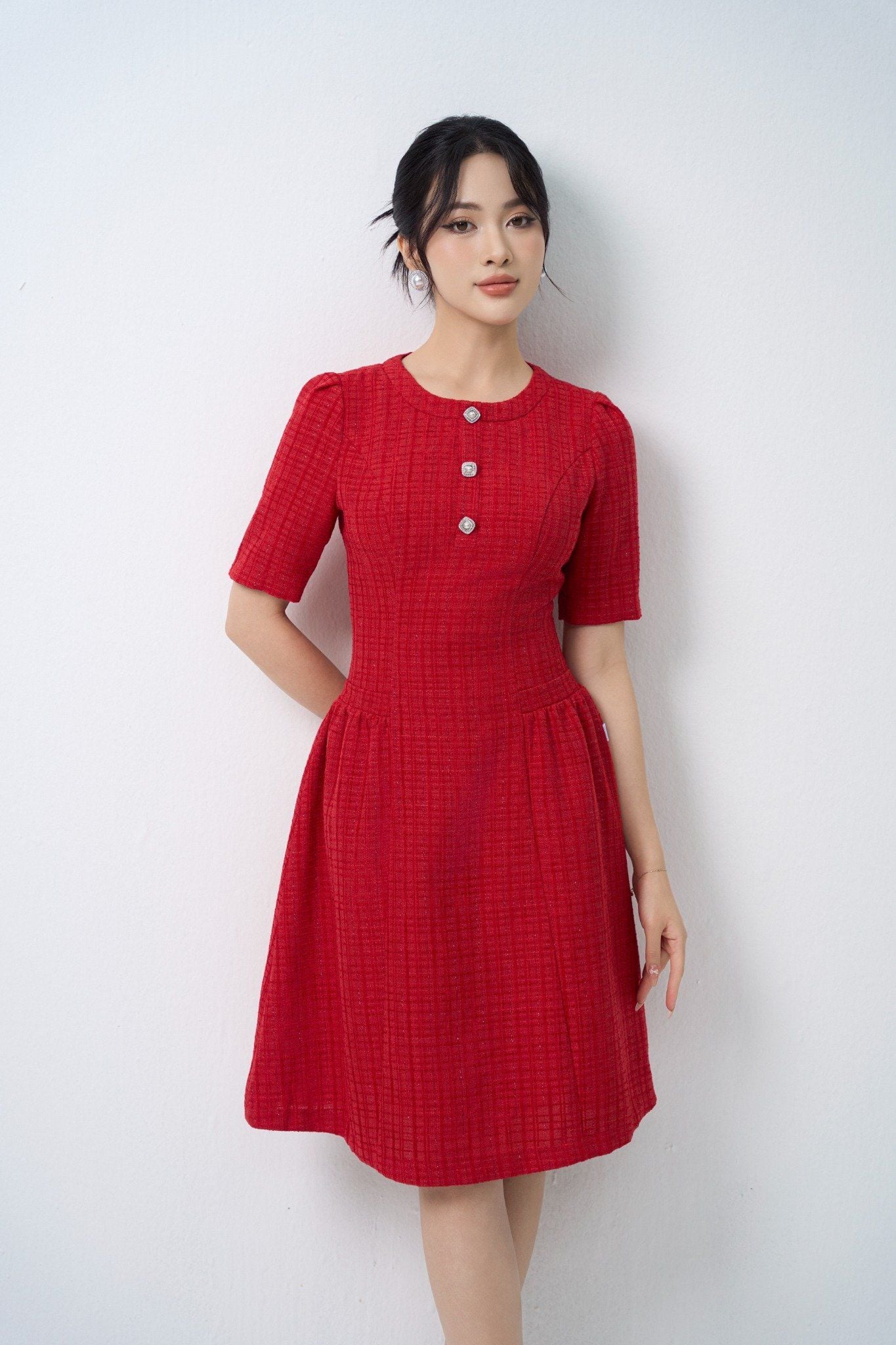 ĐẦM DẠ ĐỎ ĐÍNH KHUY NGỌC D42672