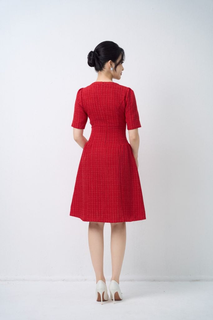  ĐẦM DẠ ĐỎ ĐÍNH KHUY NGỌC D42672 