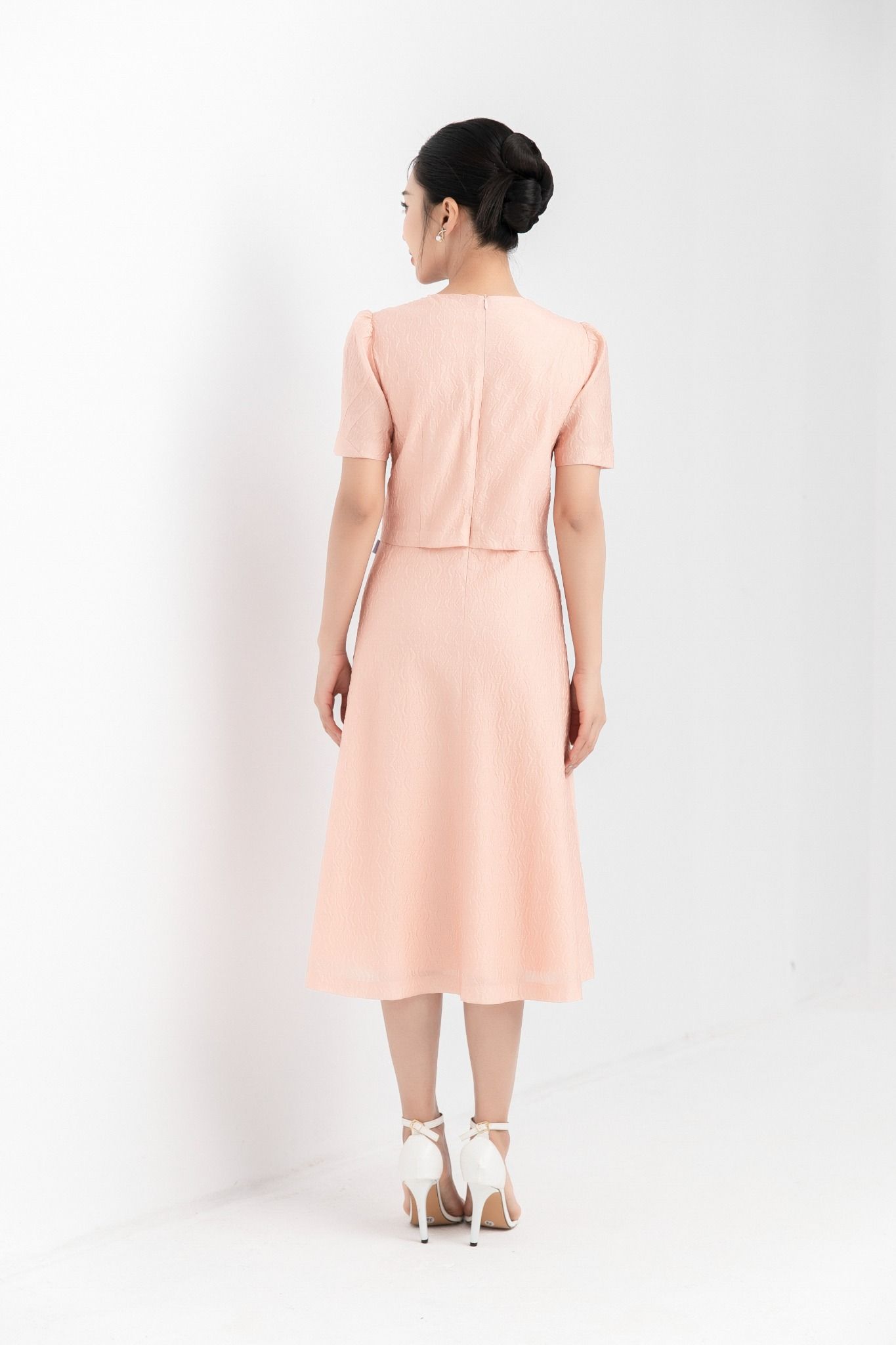 ĐẦM LIỀN THIẾT KẾ D42702