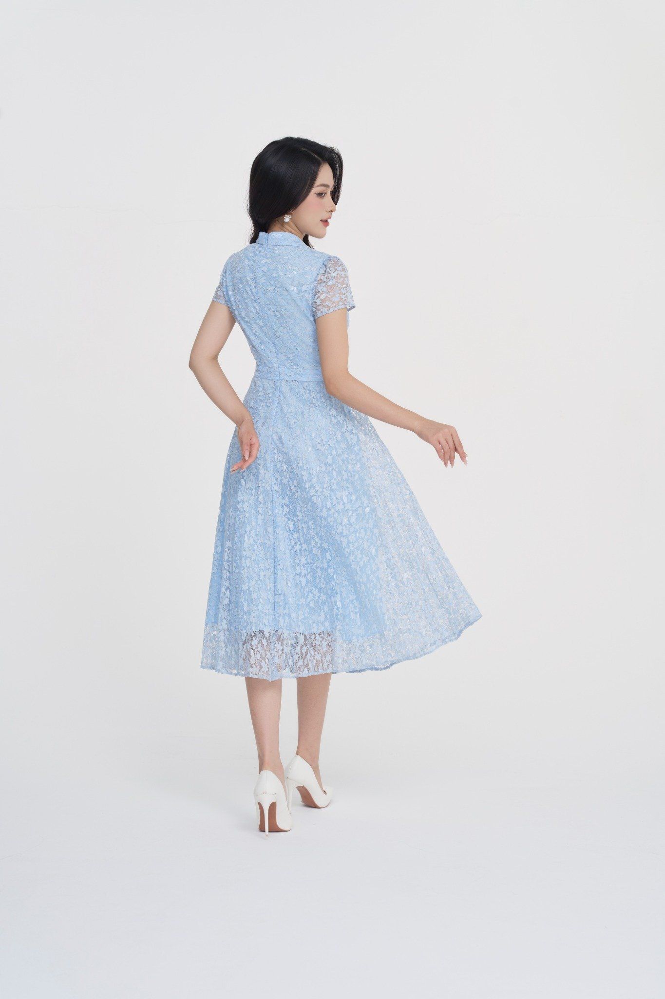 ĐẦM REN CỔ BẺ D42862