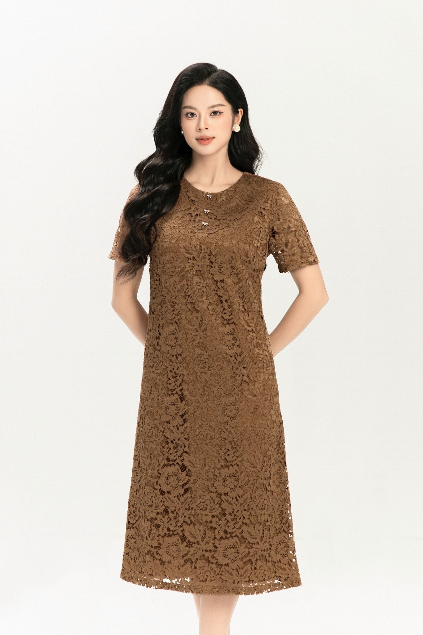 ĐẦM SUÔNG REN NÂU D42892