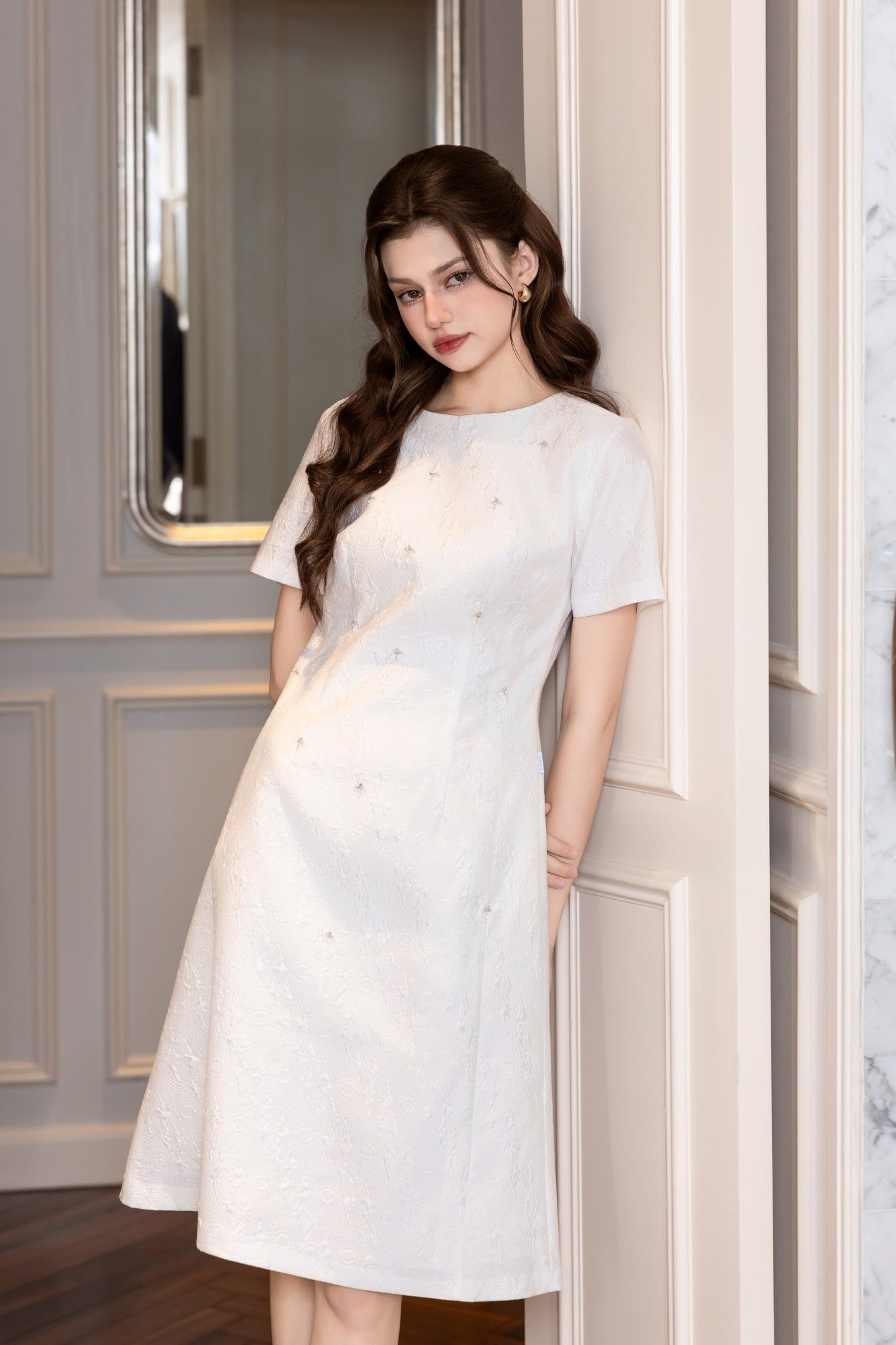 ĐẦM TRẮNG ĐÍNH CƯỜM D64042