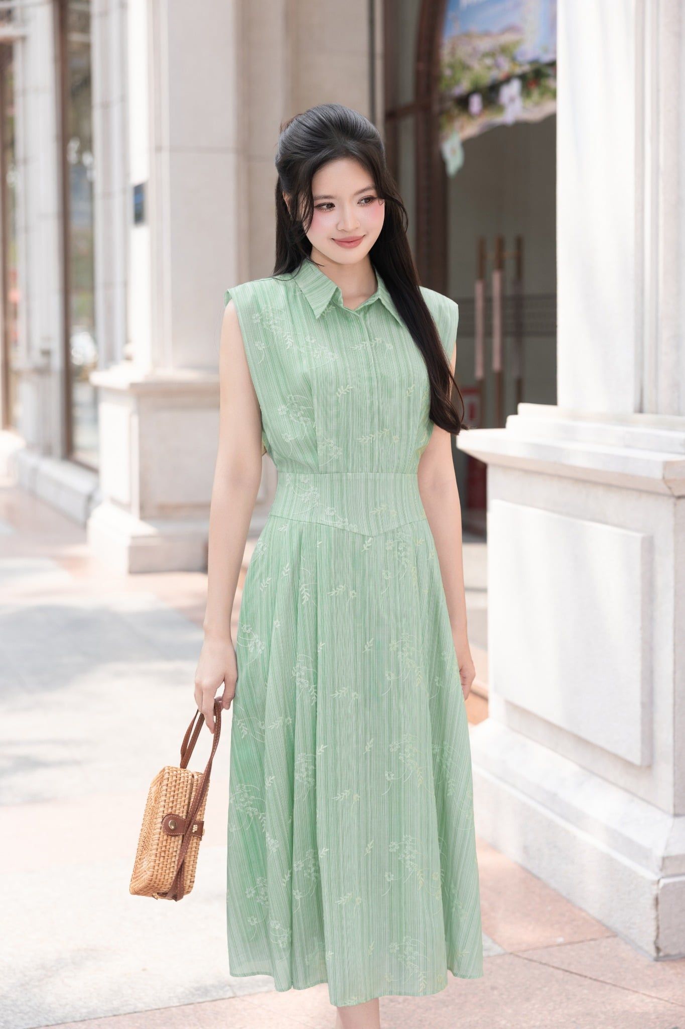 ĐẦM XANH THÊU HOA D64112