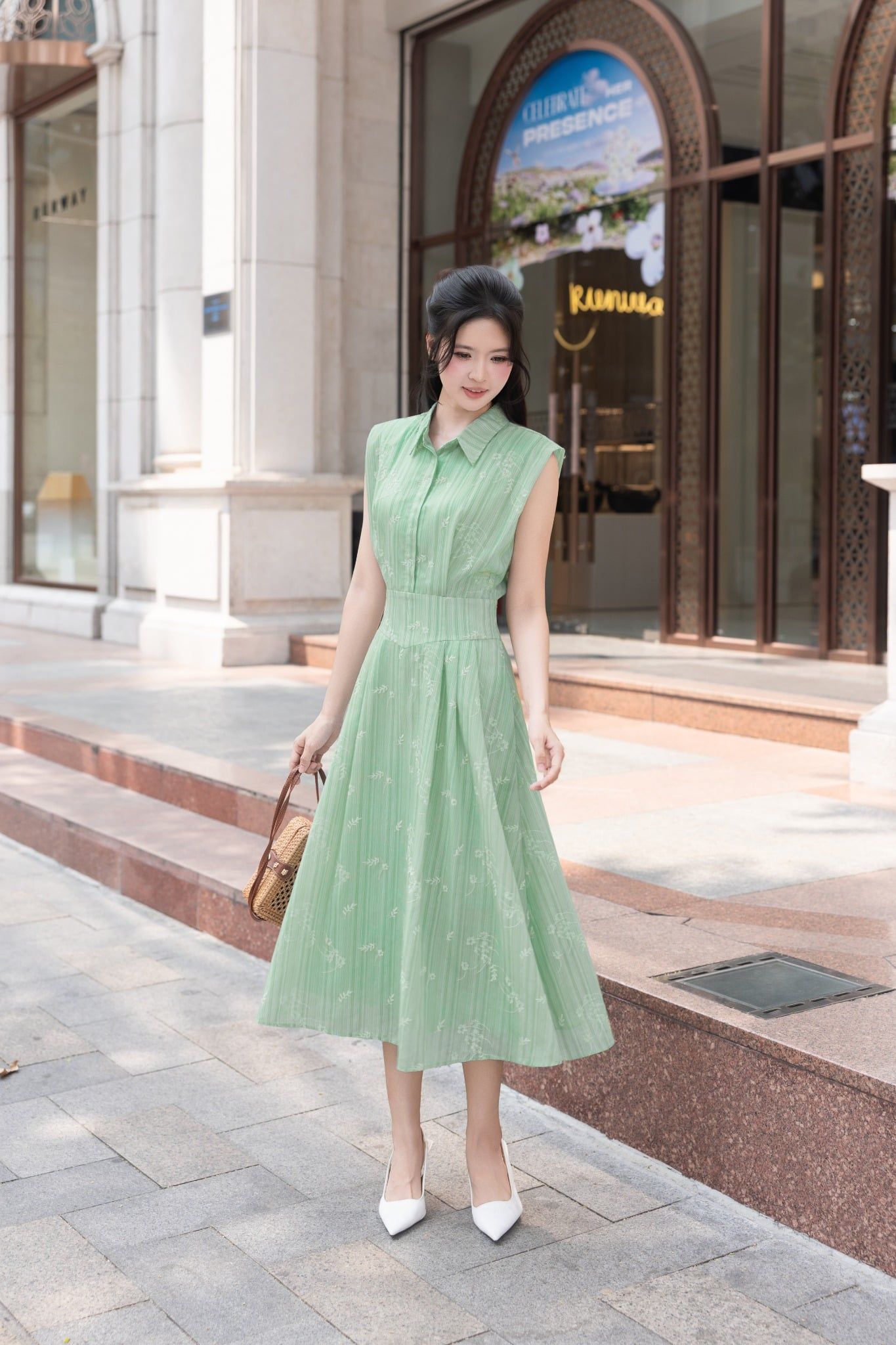 ĐẦM XANH THÊU HOA D64112