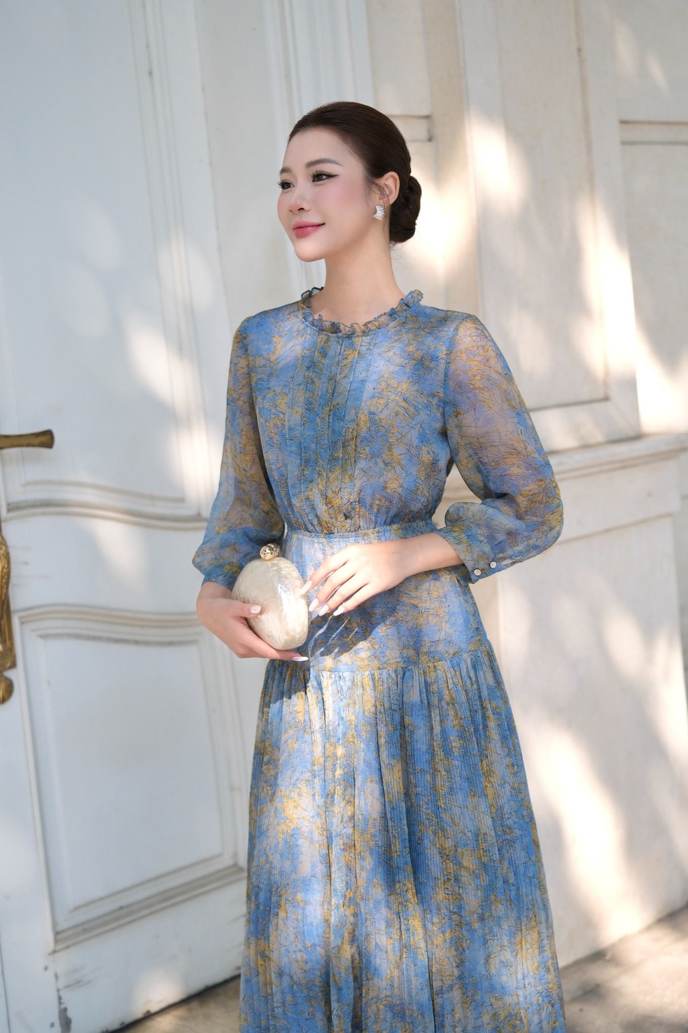 ĐẦM HOẠ TIẾT NHÚN CỔ D64132