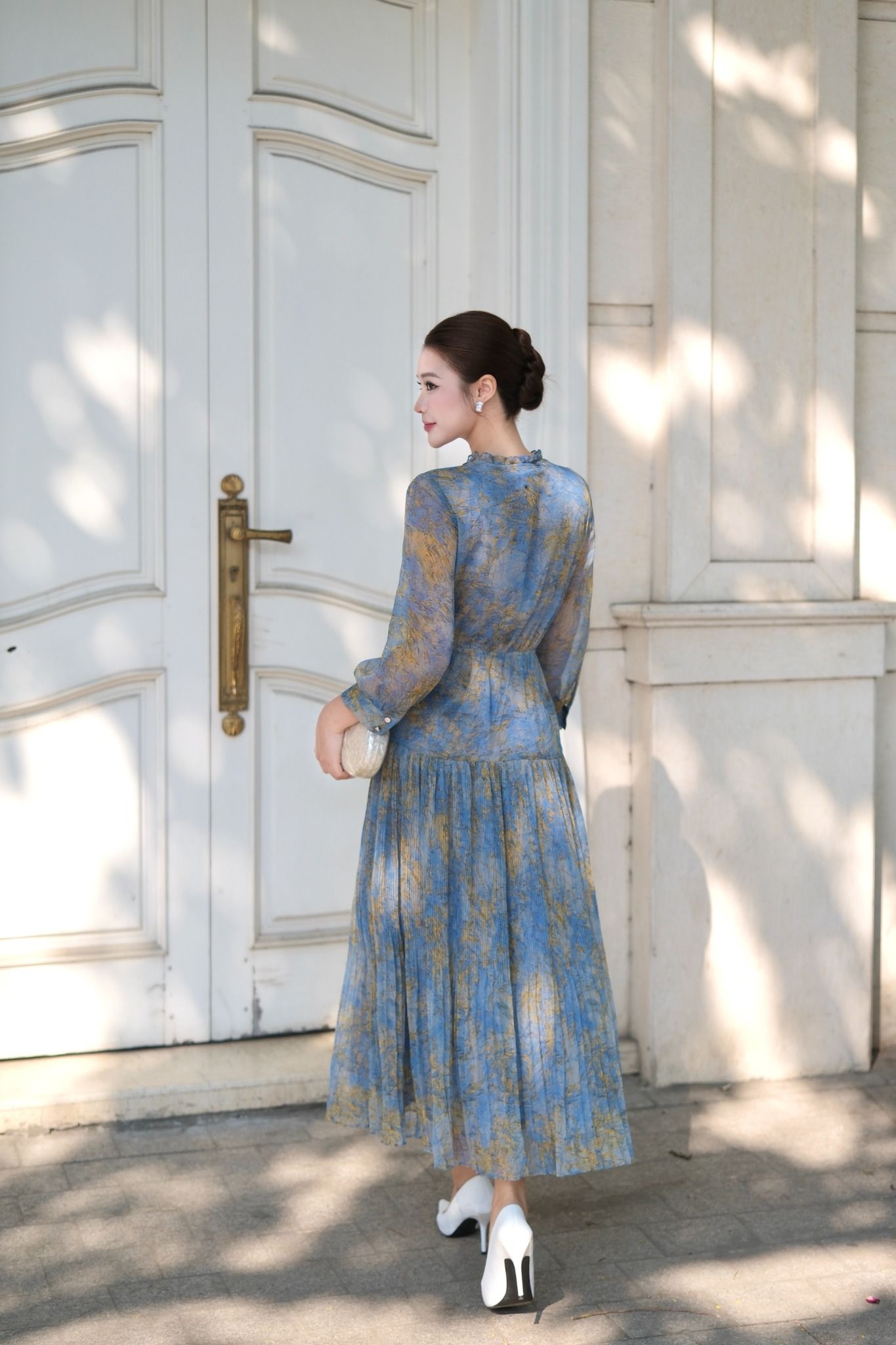 ĐẦM HOẠ TIẾT NHÚN CỔ D64132