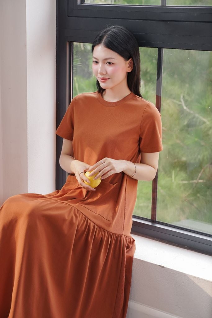  ĐẦM THUN SUÔNG D64272 