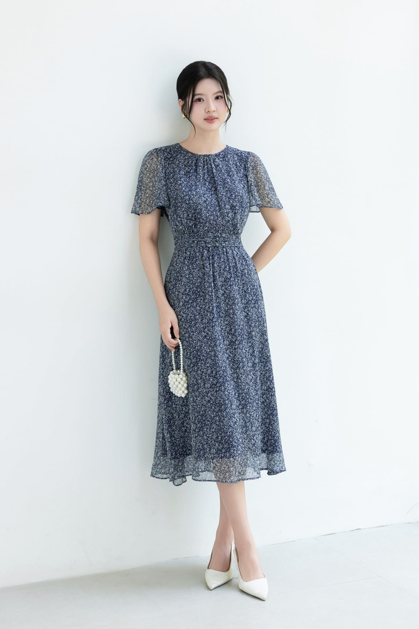 ĐẦM VOAN TAY RỦ D64082
