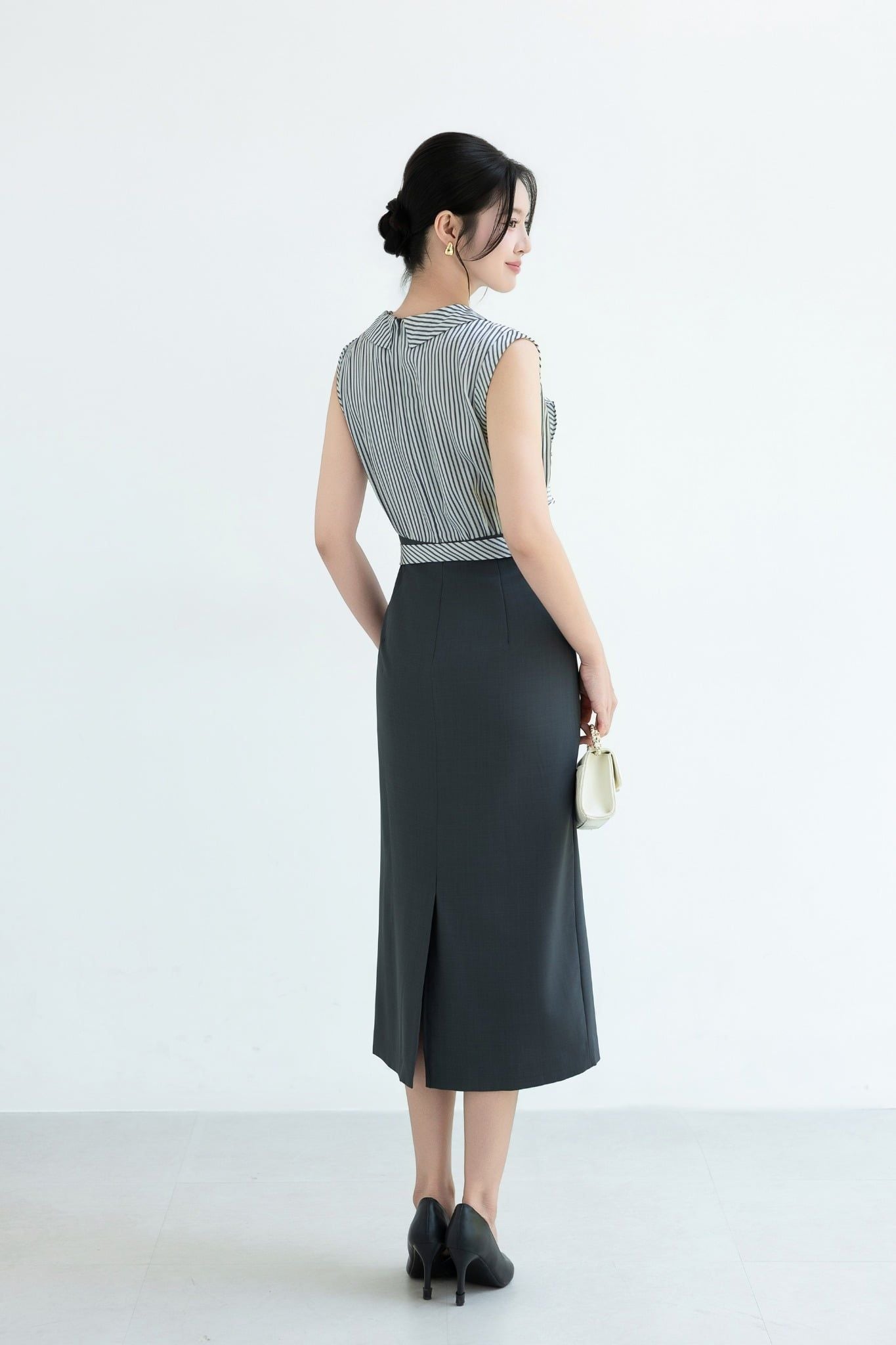 ĐẦM LIỀN PHỐI HOẠ TIẾT D64132