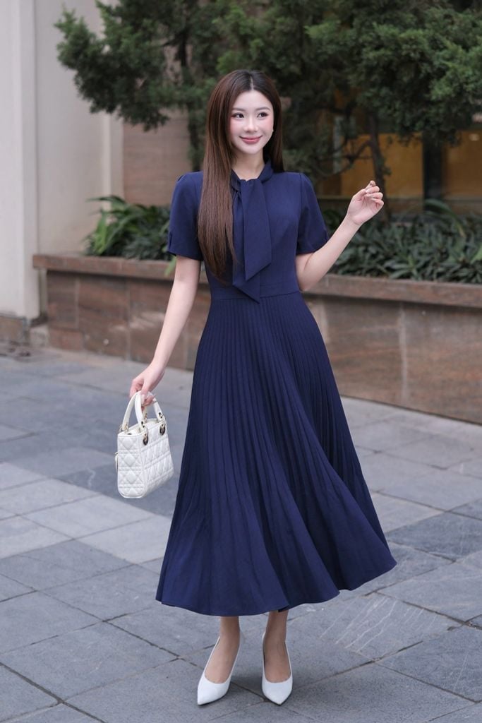 ĐẦM MIDI XẾP LI D09492