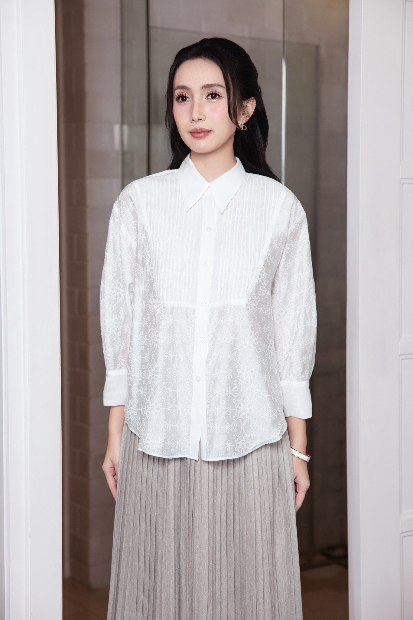 SƠ MI TRẮNG THÊU SM02972