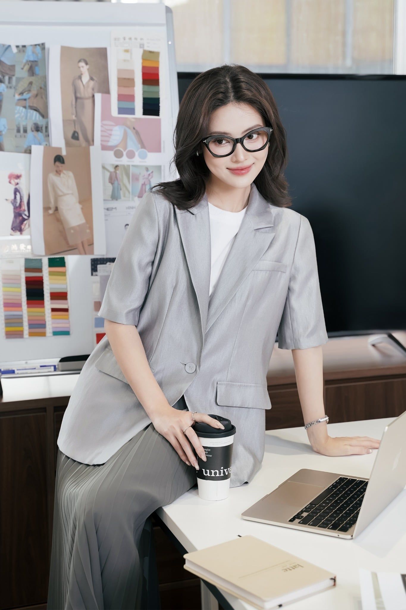 ÁO VEST DÁNG SUÔNG AK10212