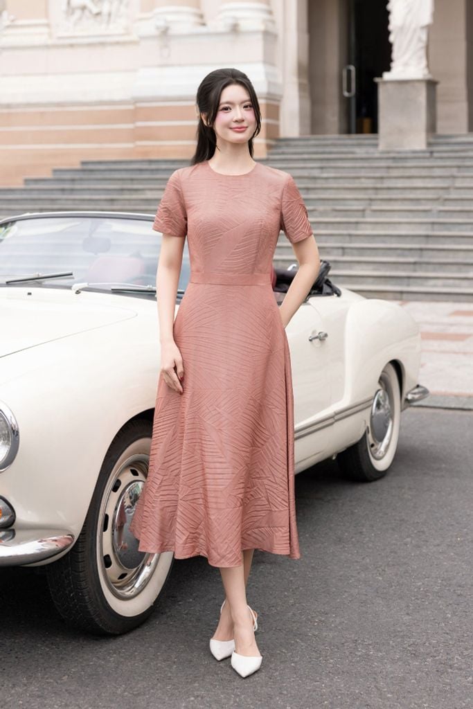 ĐẦM HỒNG THIẾT KẾ D10012