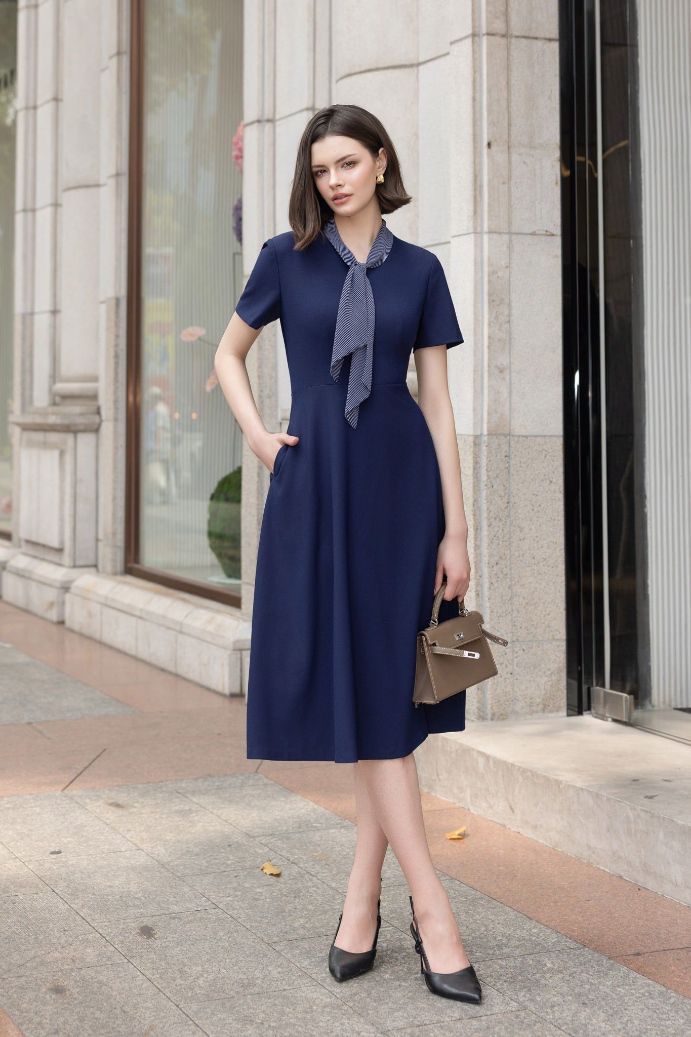 ĐẦM XANH PHỐI KHĂN D09812