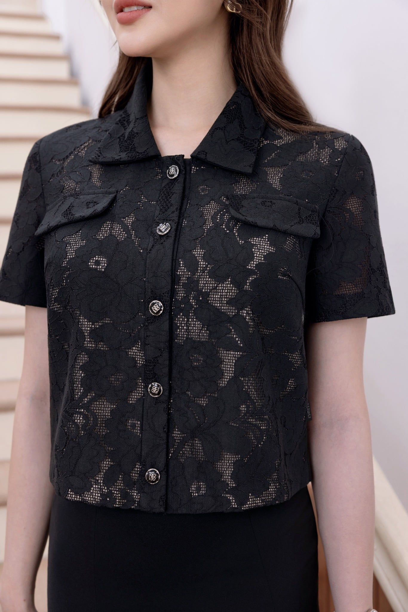 ÁO REN CỔ BẺ SM04412