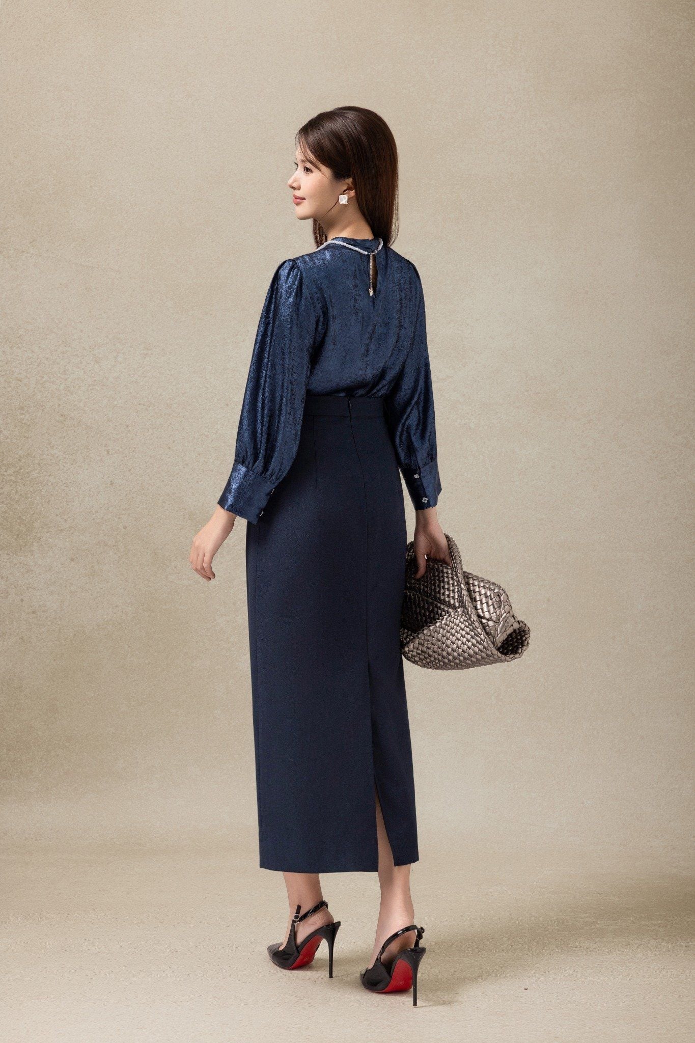 SƠ MI LỤA ĐÍNH NGỌC SM05052