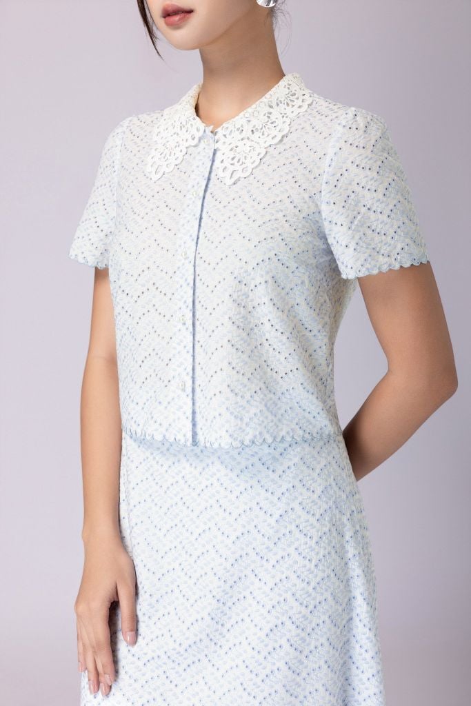  ÁO SƠ MI THÊU HOA SM06792 