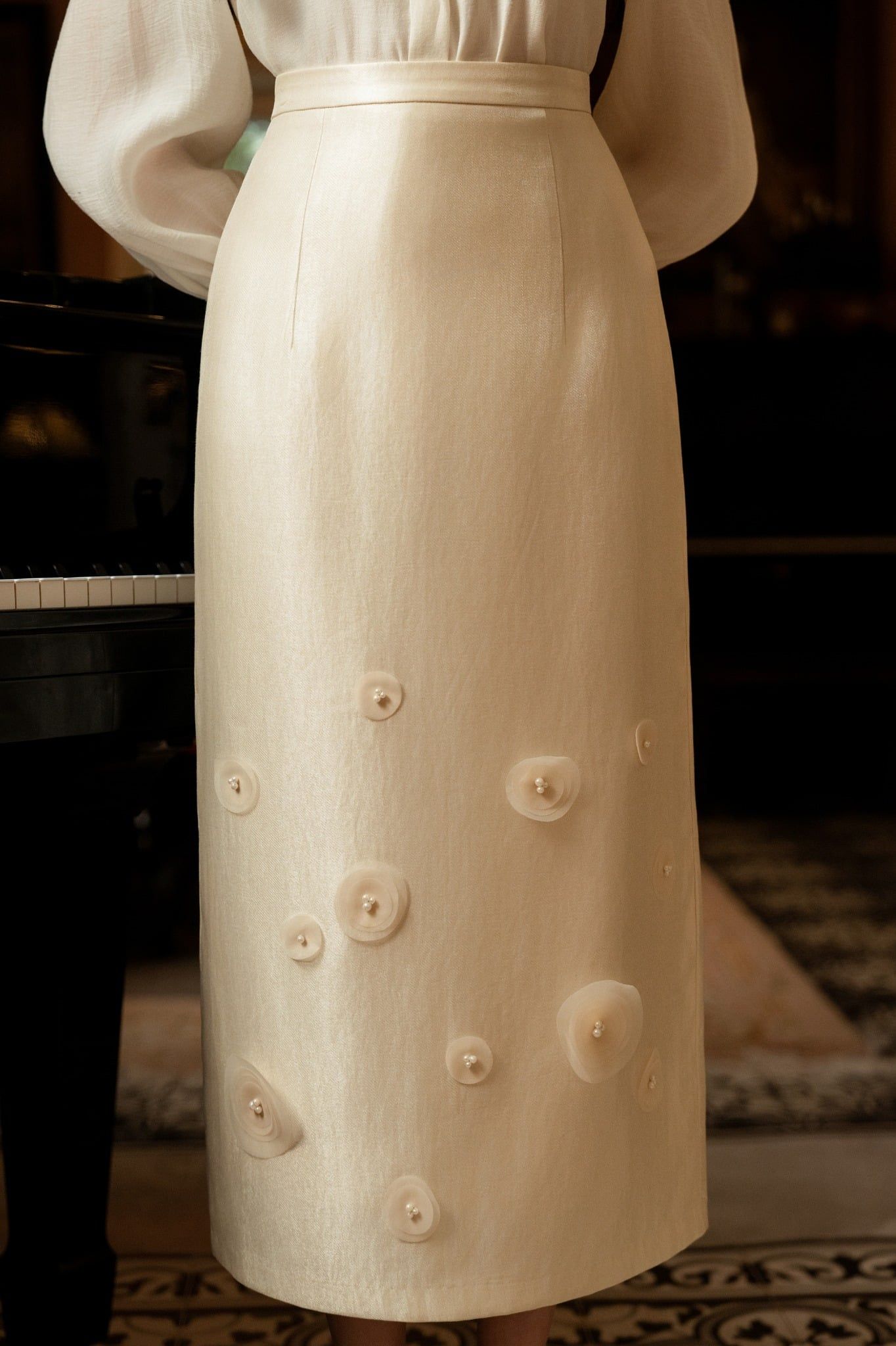 CHÂN VÁY ĐÍNH HOA NỔI Z09042