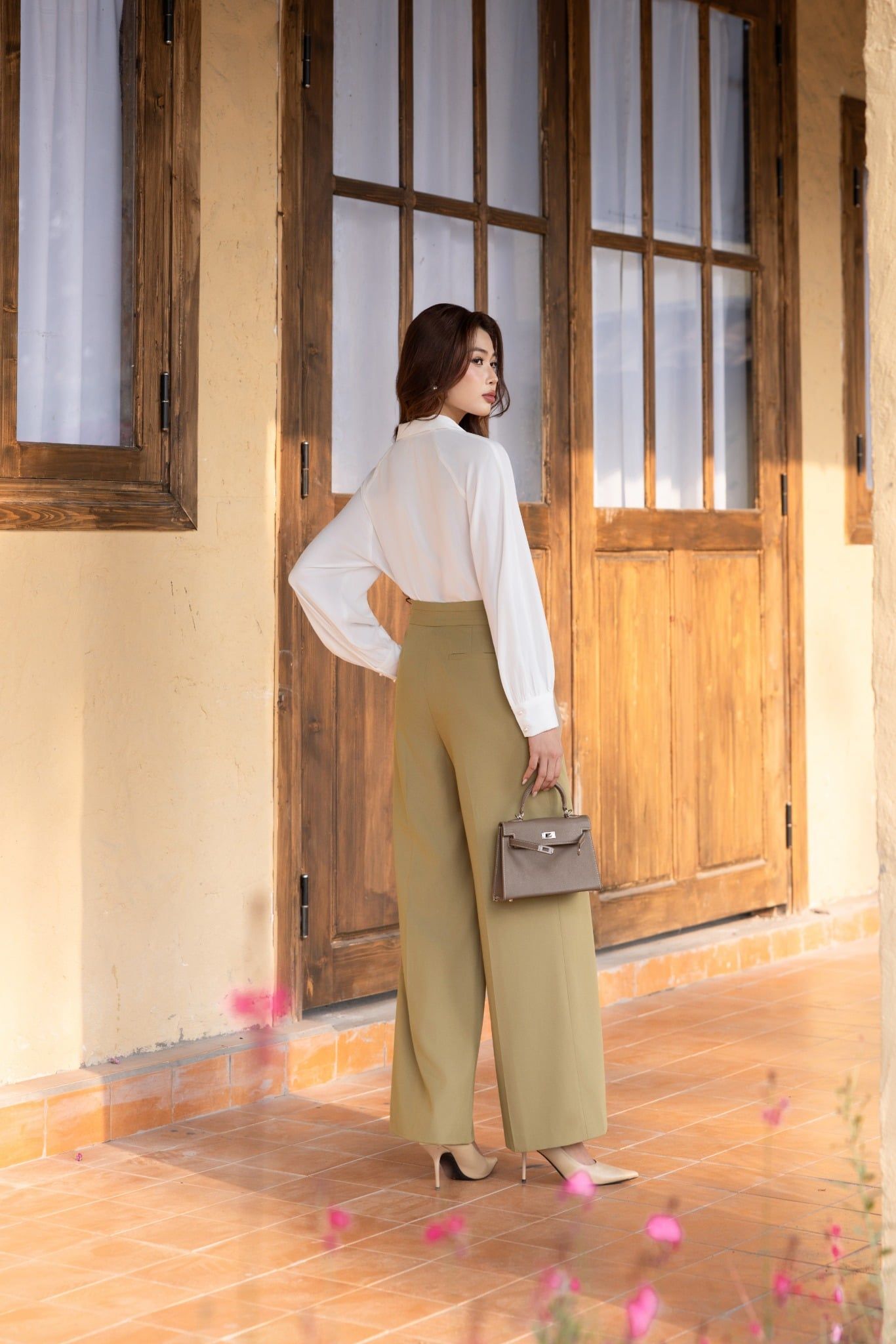 SƠ MI TRẮNG SM09152