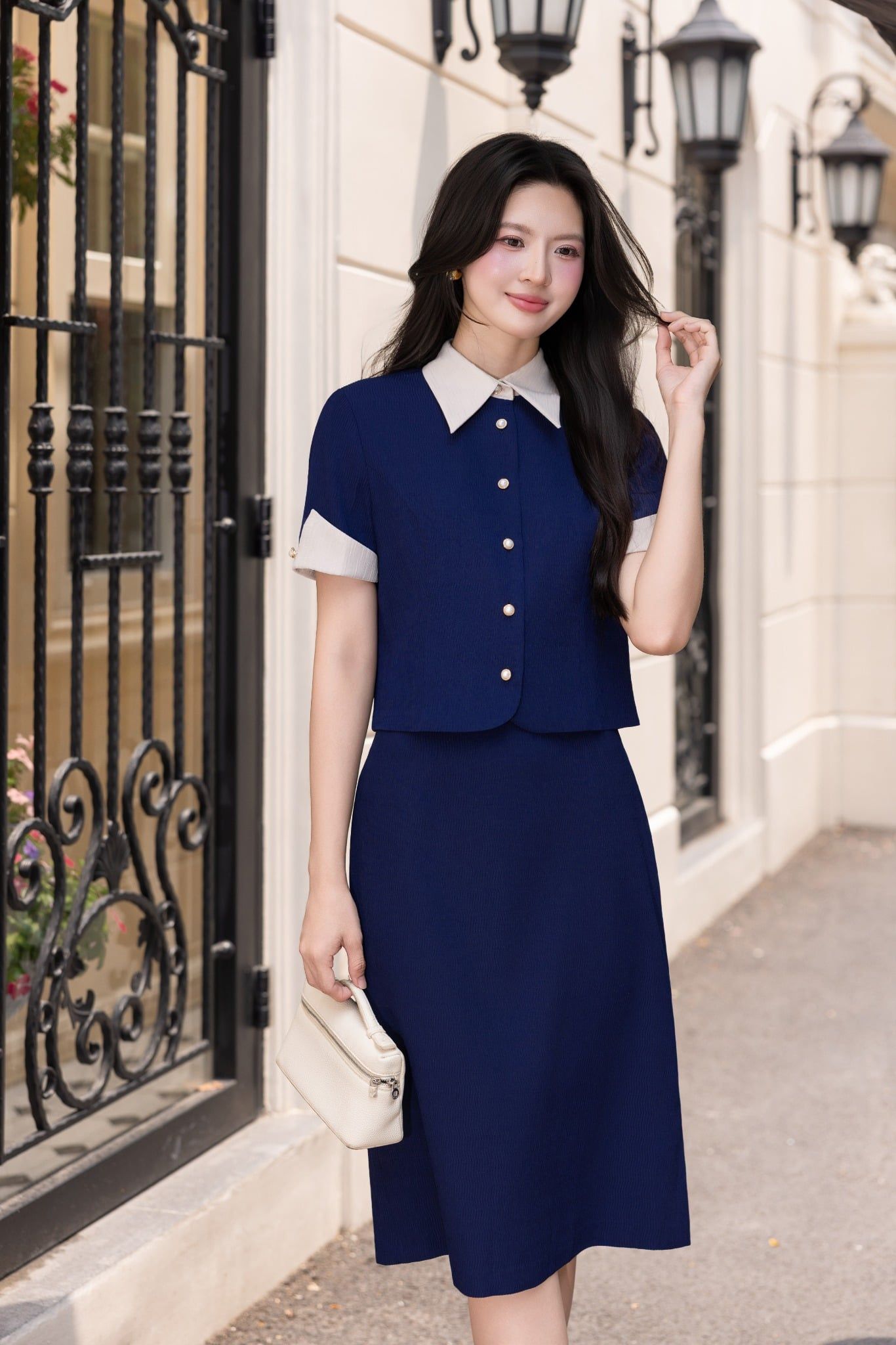ÁO THIẾT KẾ CỔ TRẮNG SM09362