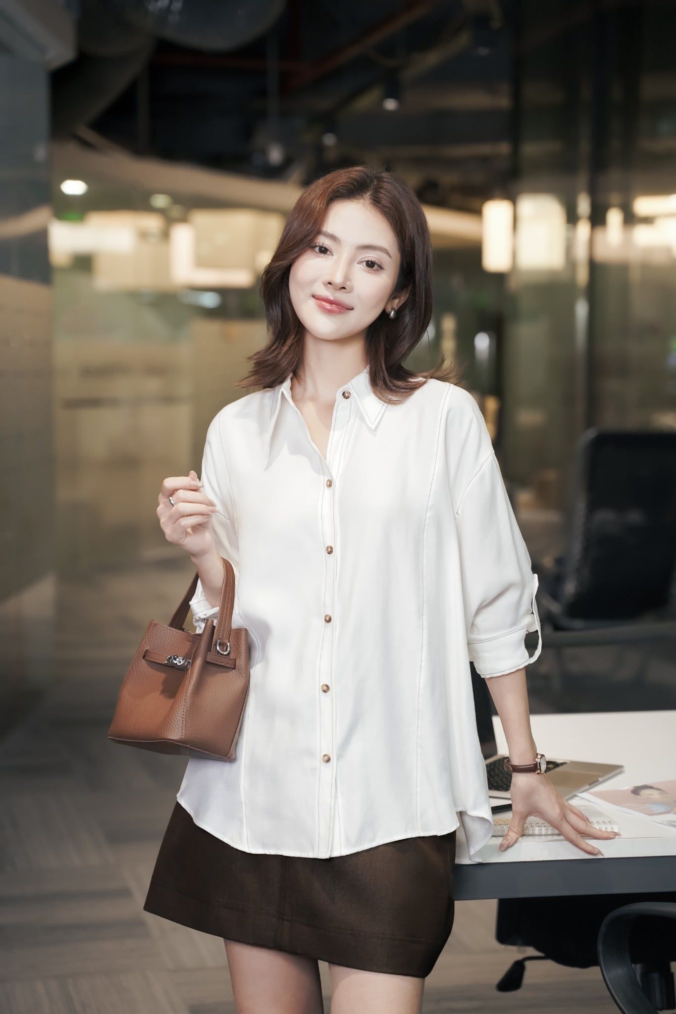 SƠ MI TRẮNG PHỐI VIỀN SM10222