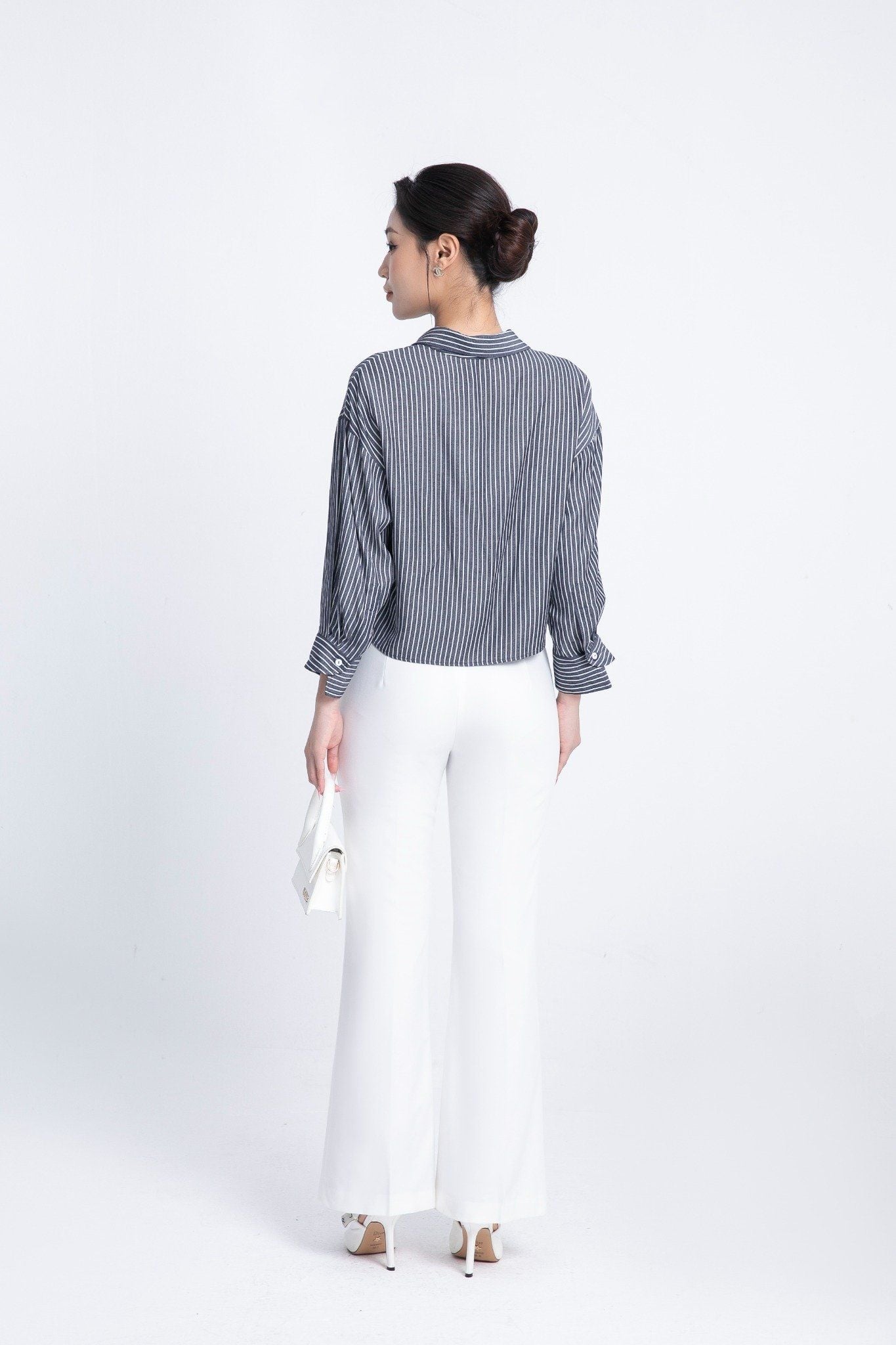 QUẦN ỐNG LOE XẺ GẤU Q16872