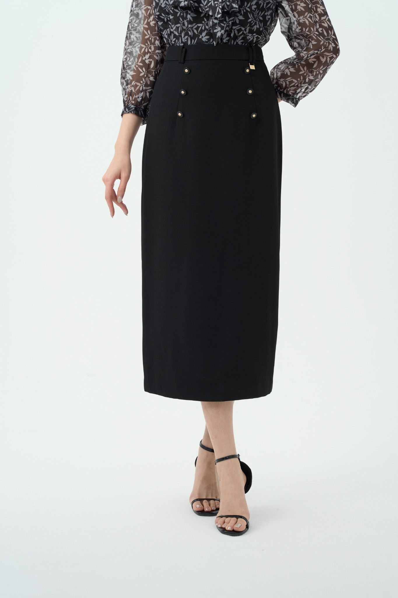 CHÂN VÁY BÚT CHÌ Z42762