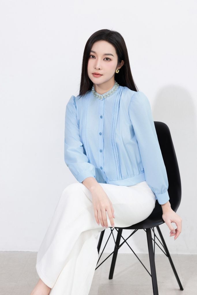  SƠ MI CỔ ĐÍNH NGỌC SM62242 