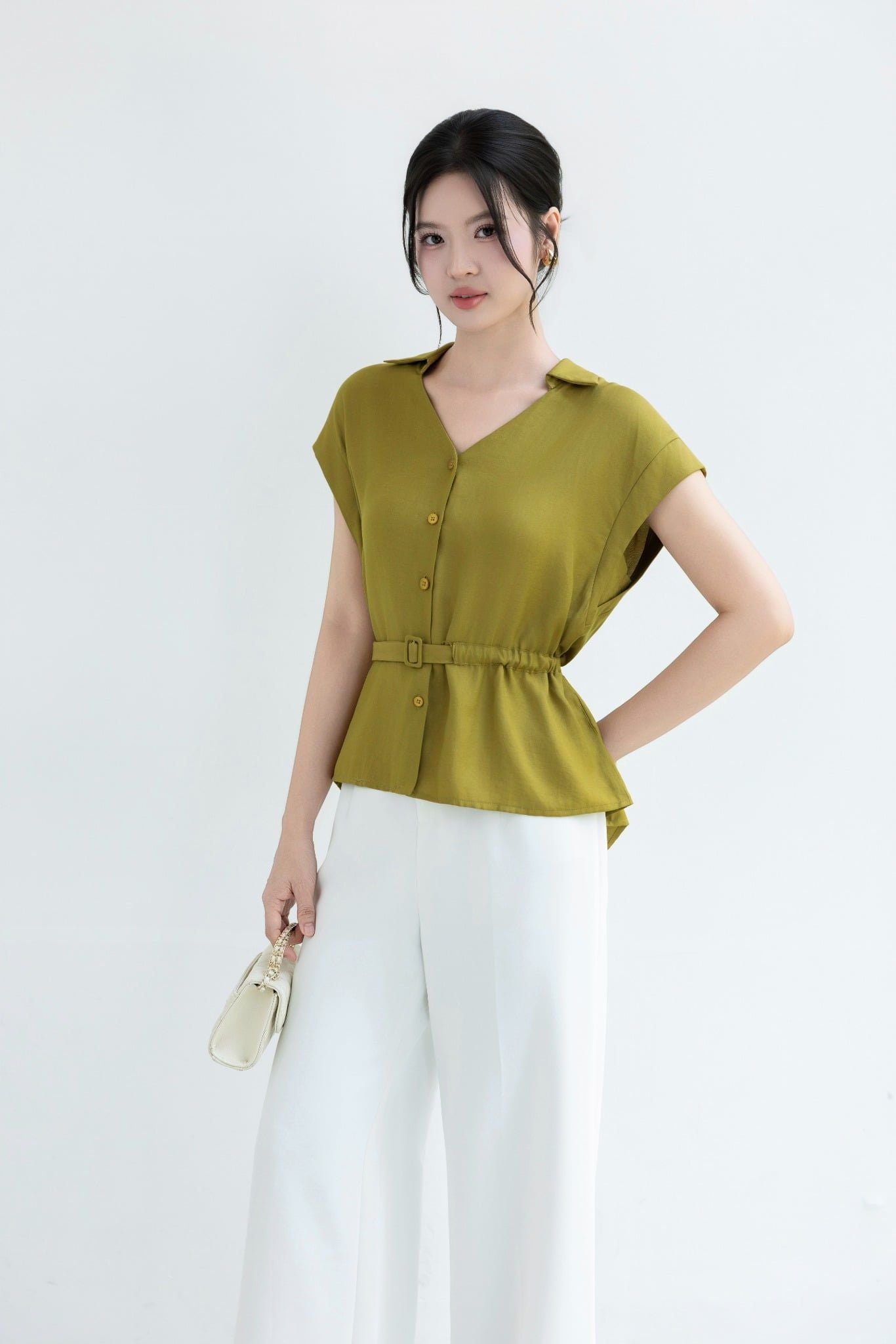 ÁO LỤA CỔ BẺ SM62262