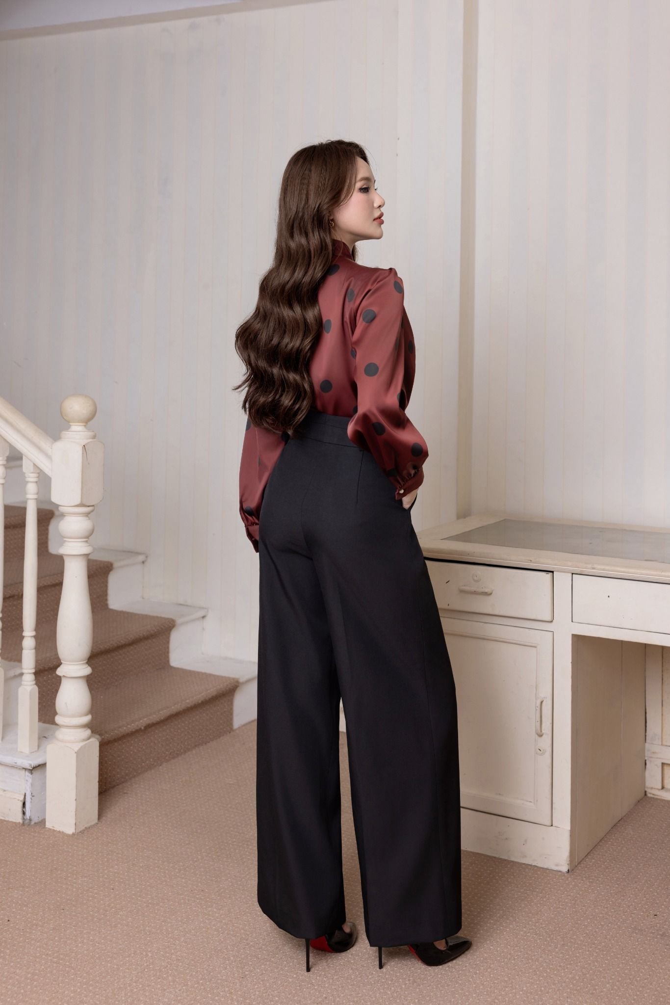 SƠ MI LỤA CHẤM BI SM62392