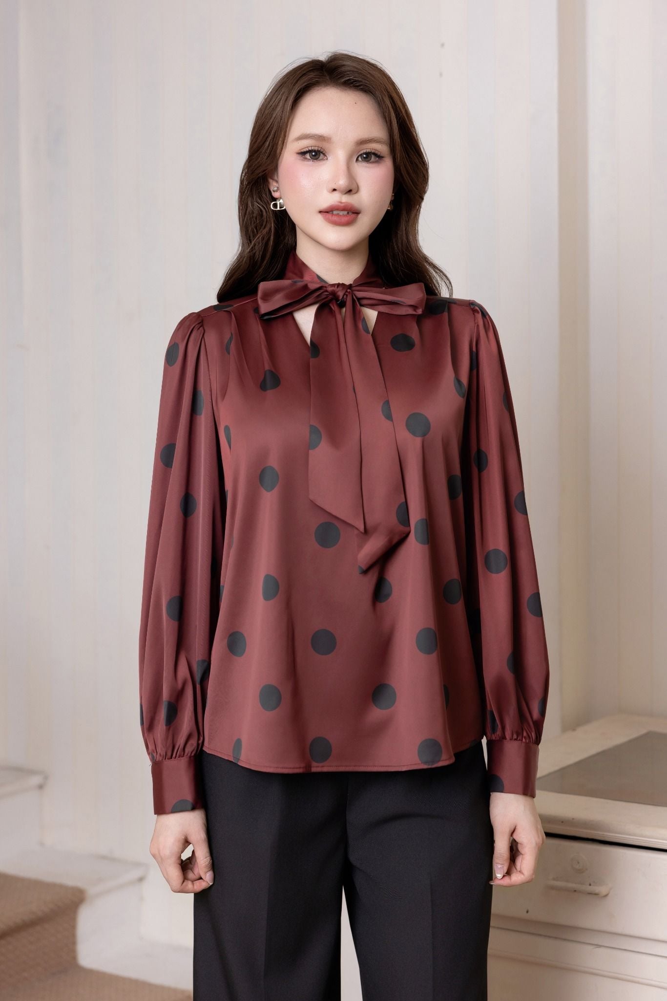 SƠ MI LỤA CHẤM BI SM62392