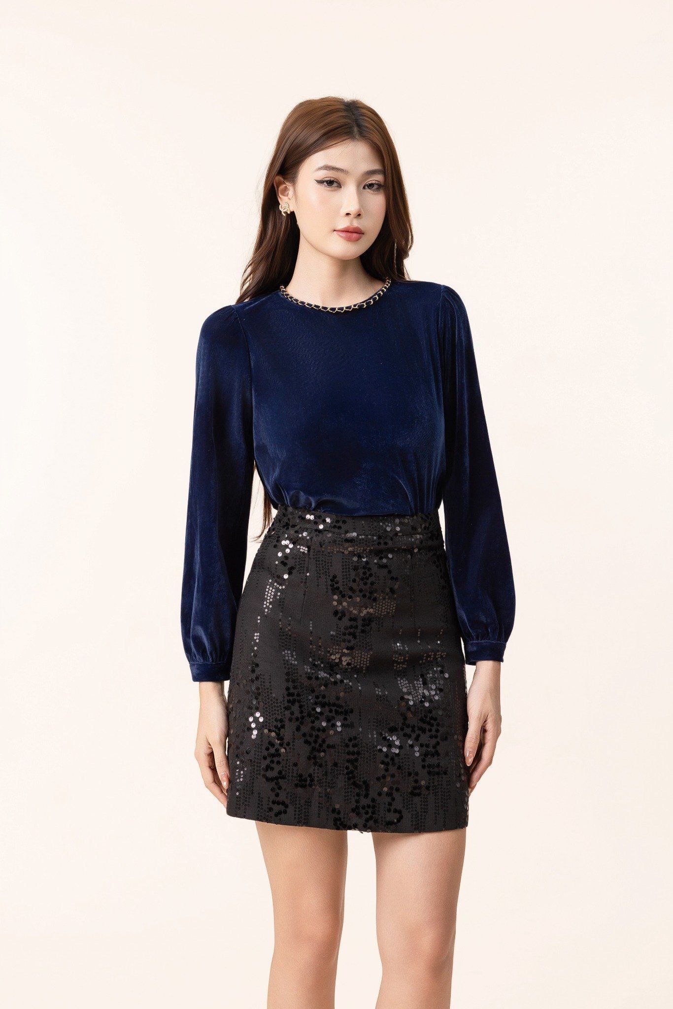 ÁO NHUNG CỔ XÍCH SM62552