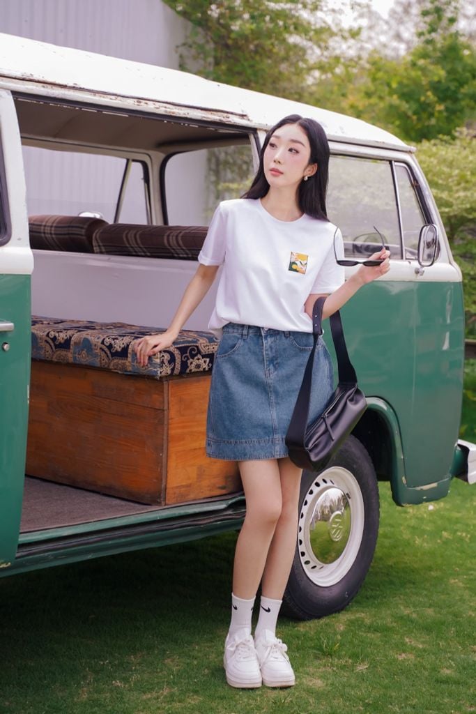  ÁO PHÔNG TRẮNG PHỐI HÌNH ĐÁP NỔI TS60092 