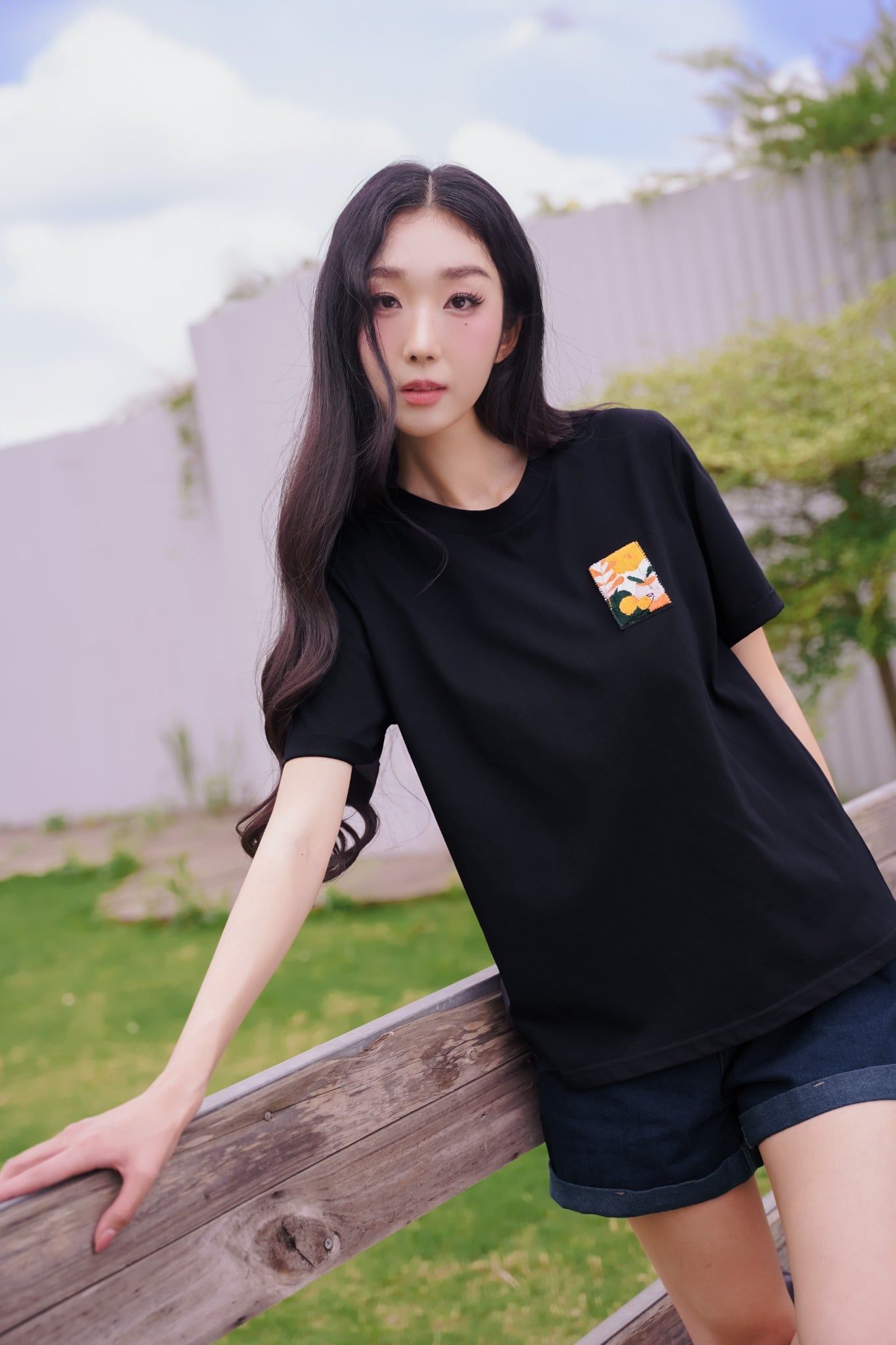 ÁO PHÔNG ĐEN CỔ TRÒN TS60102