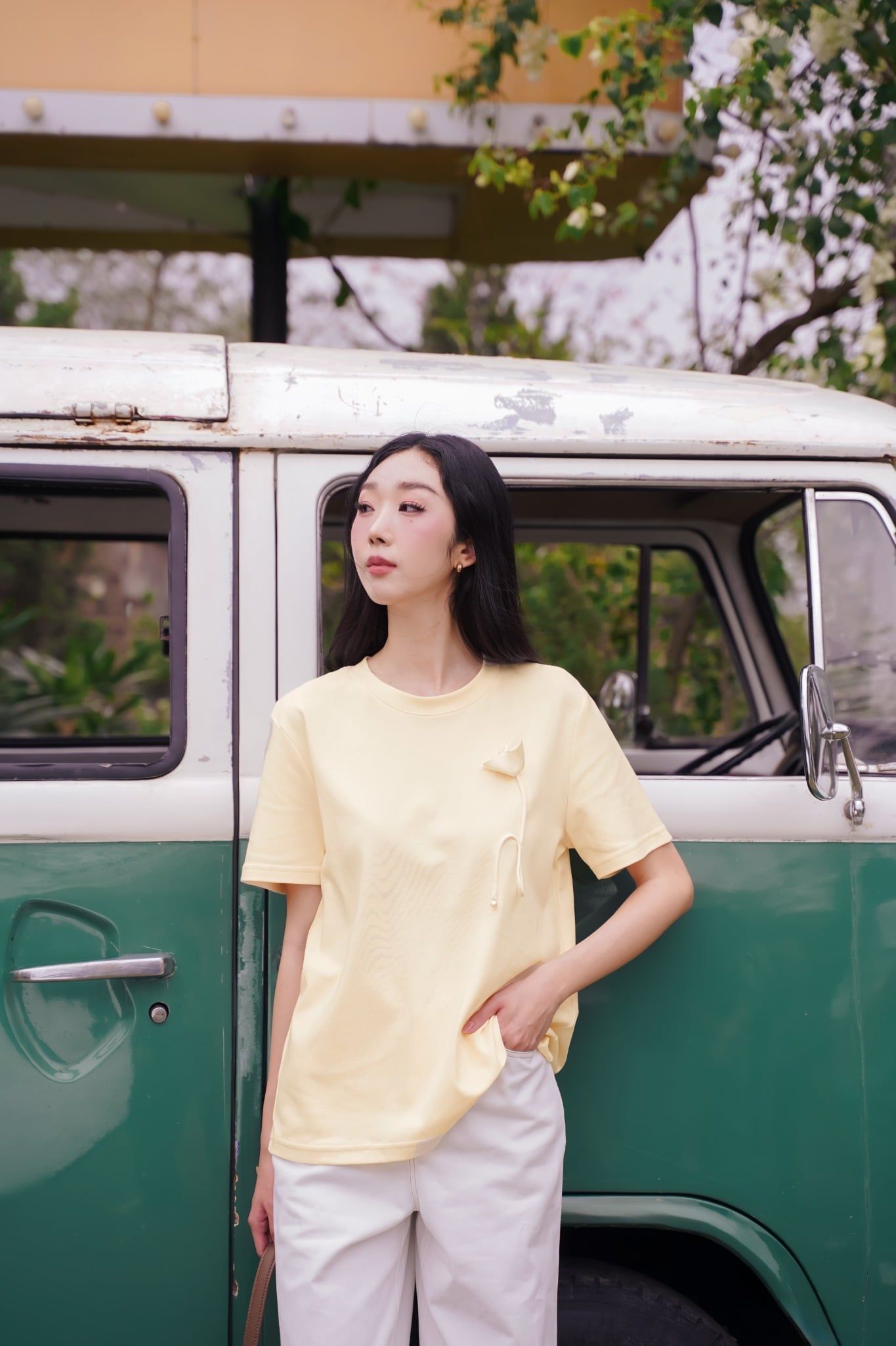 ÁO PHÔNG VÀNG ĐÍNH HOA NỔI TS60192
