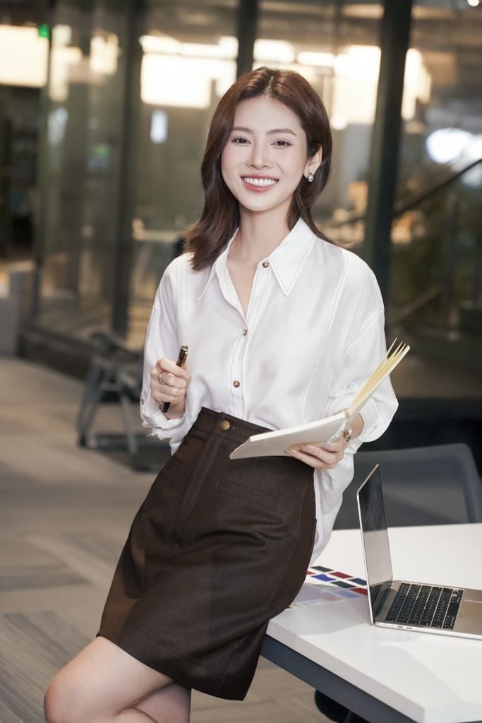 SƠ MI TRẮNG PHỐI VIỀN SM10222