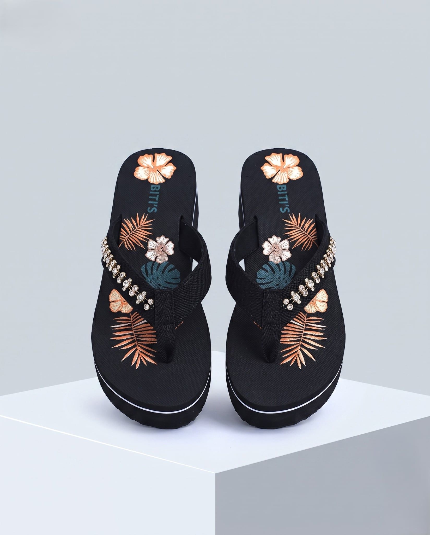  Dép quai kẹp Biti's nữ (35-40) 
