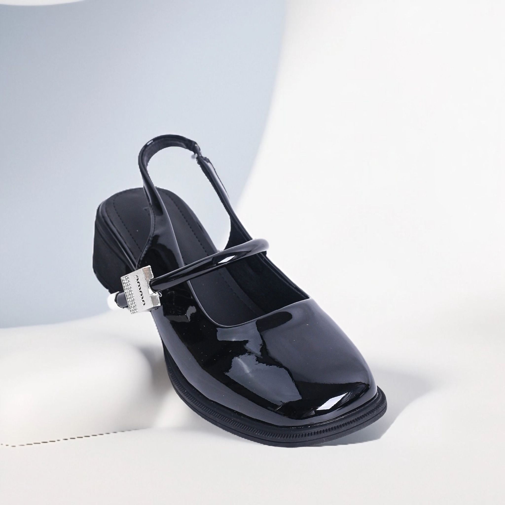  Giày bít nữ (35-39) 