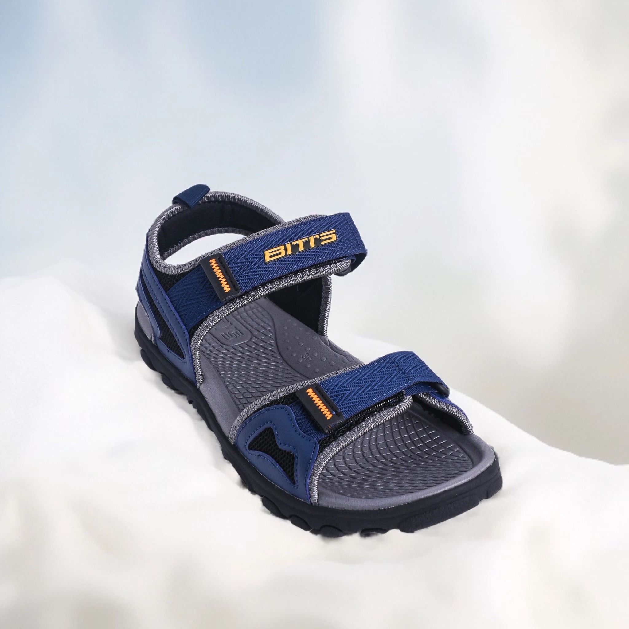  Sandal Biti's nam (39-44) 
