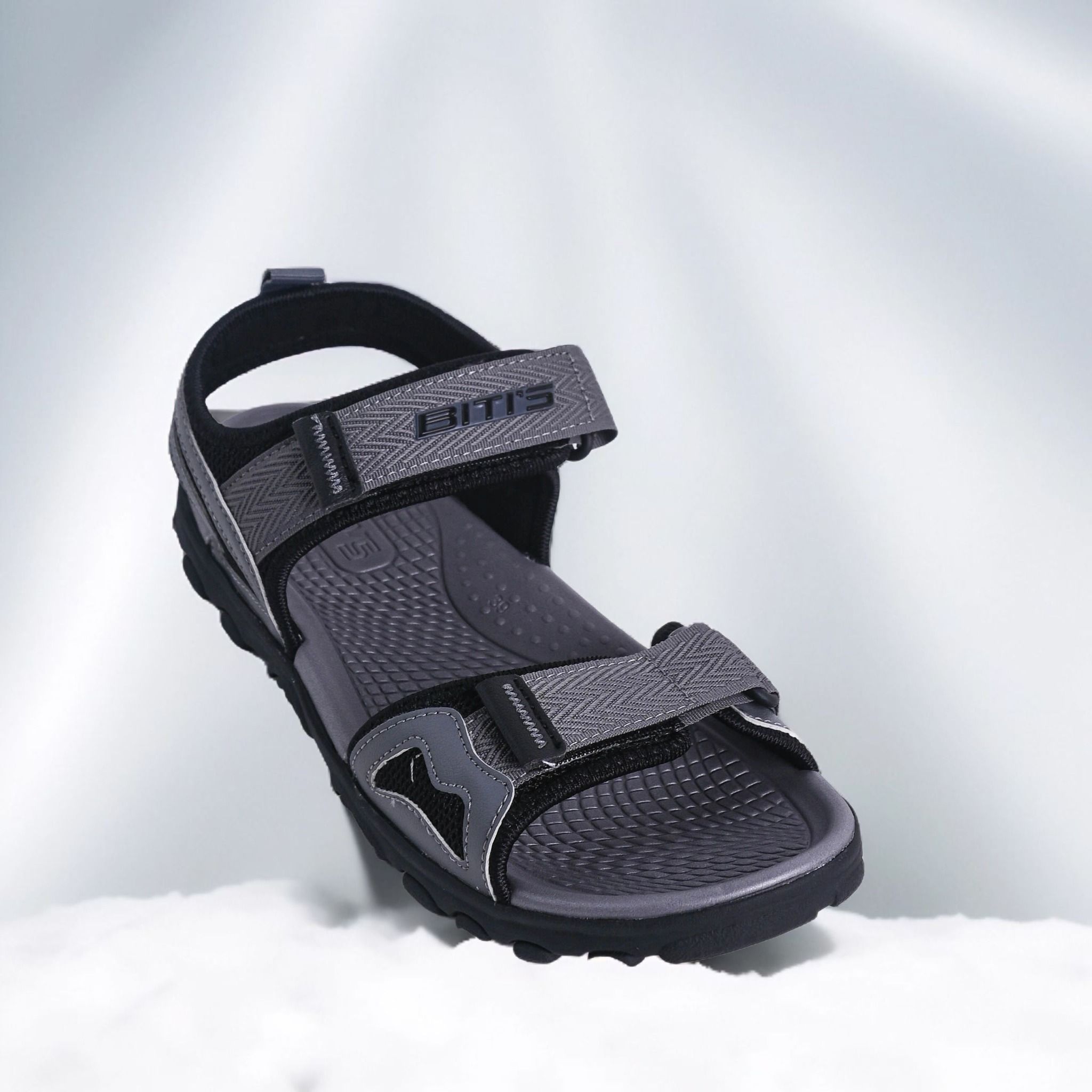  Sandal Biti's nam (39-43) 