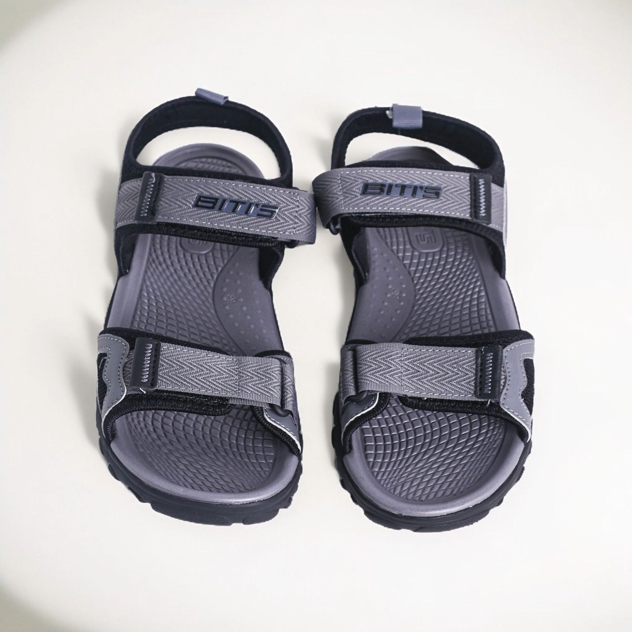  Sandal Biti's nam (39-43) 