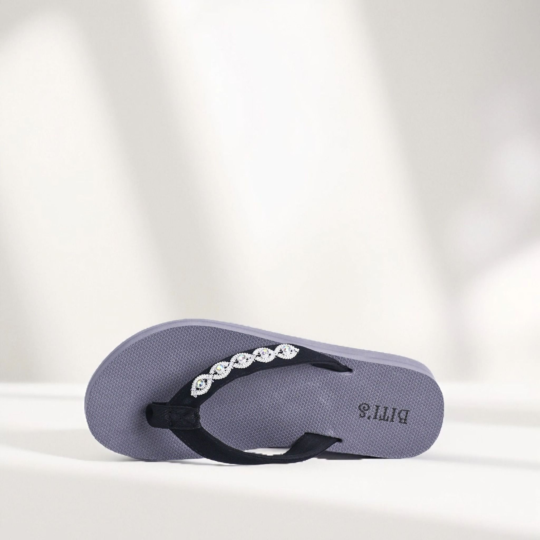  Dép quai kẹp Biti's nữ (35-39) 