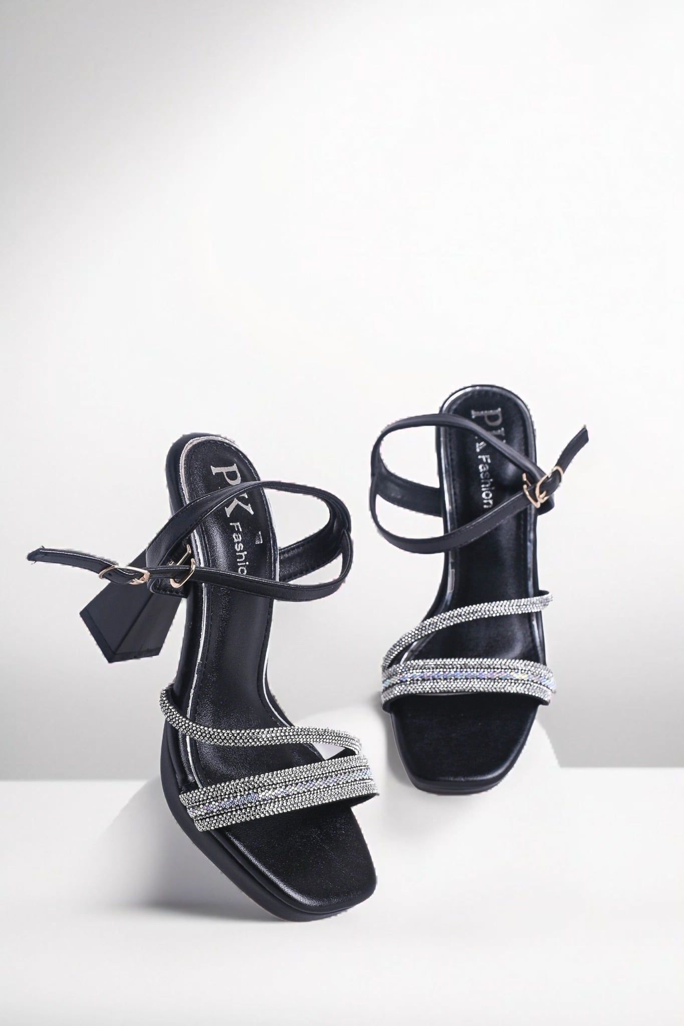  Sandal cao gót nữ (35-39) 