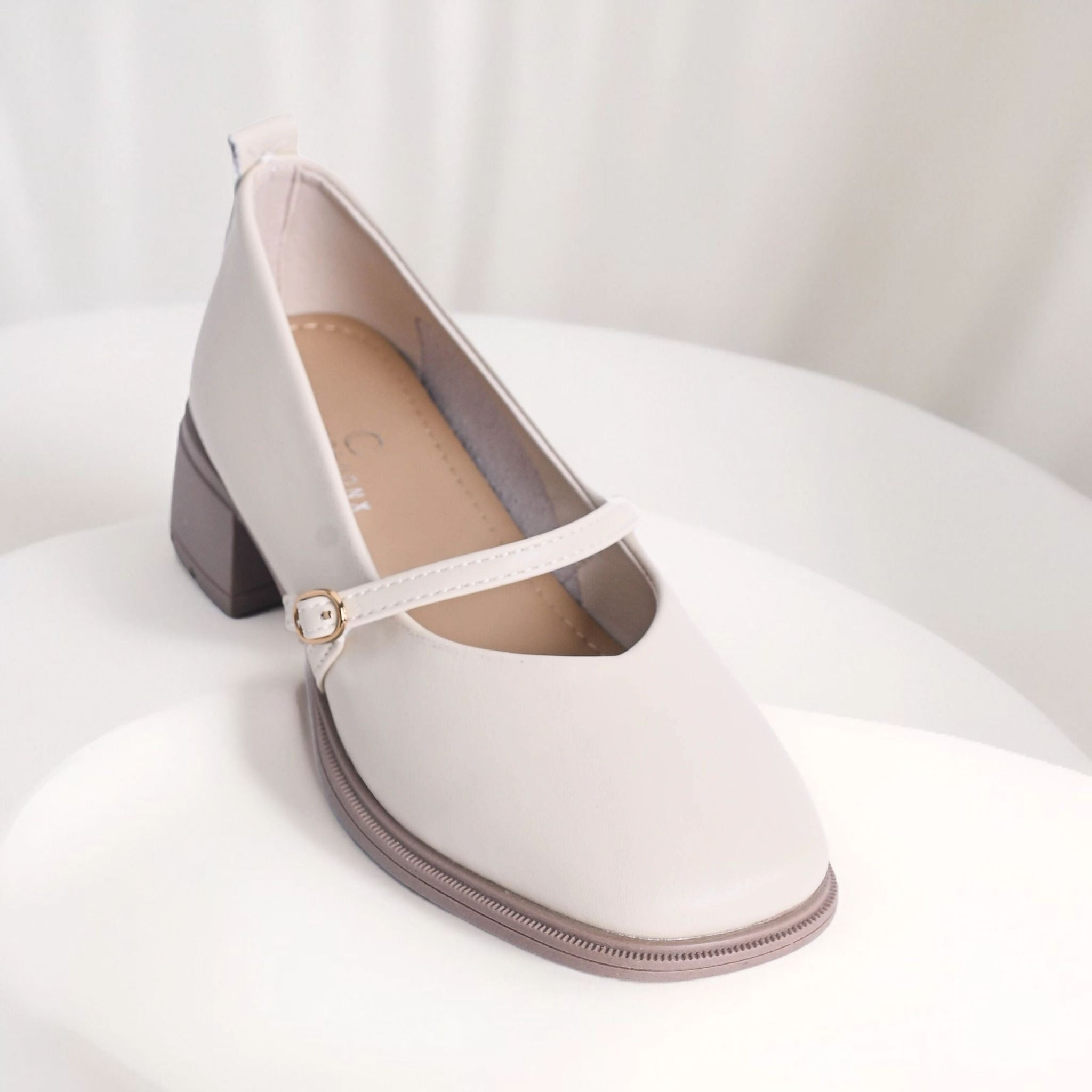  Giày bít Hong Kong nữ (35-39) 