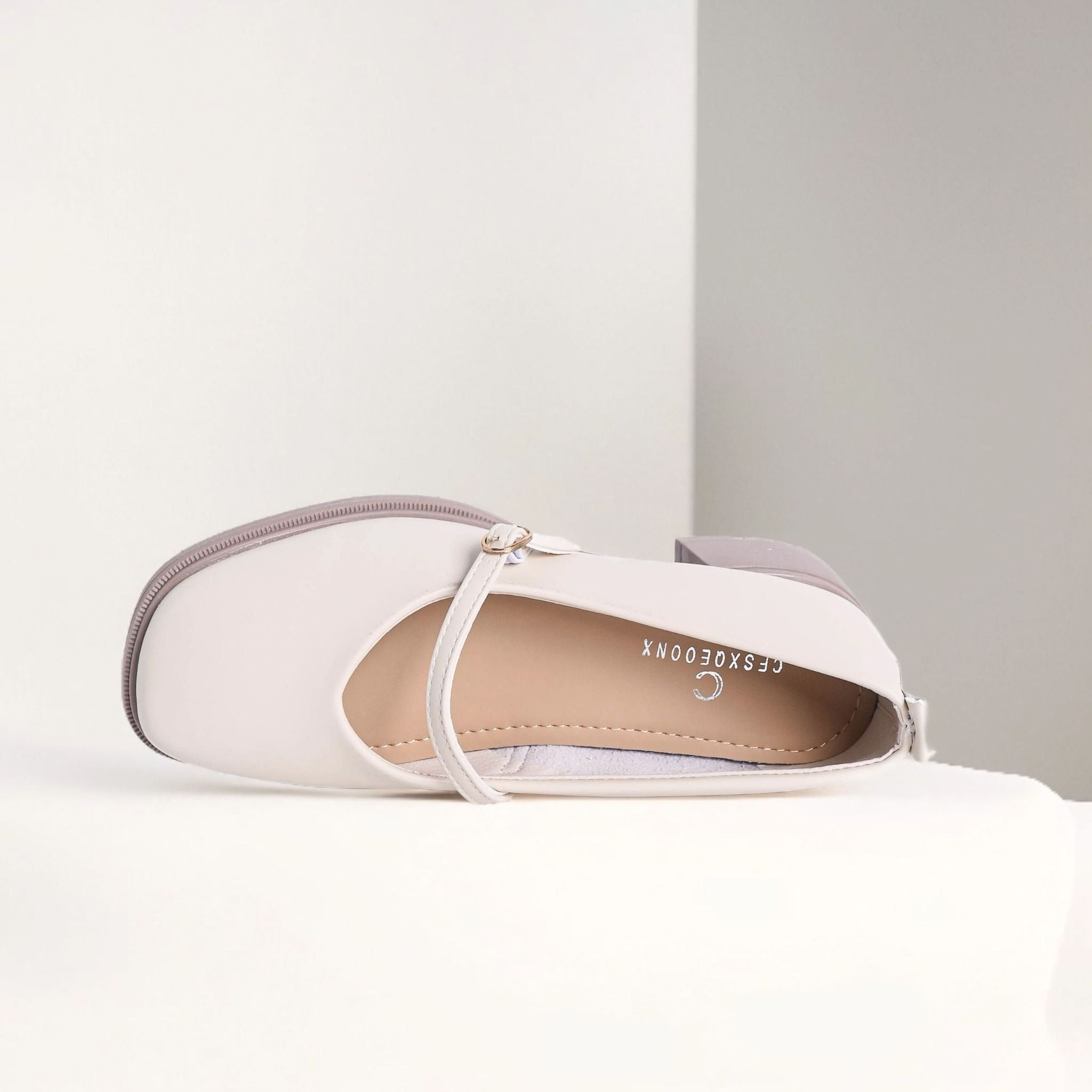  Giày bít Hong Kong nữ (35-39) 