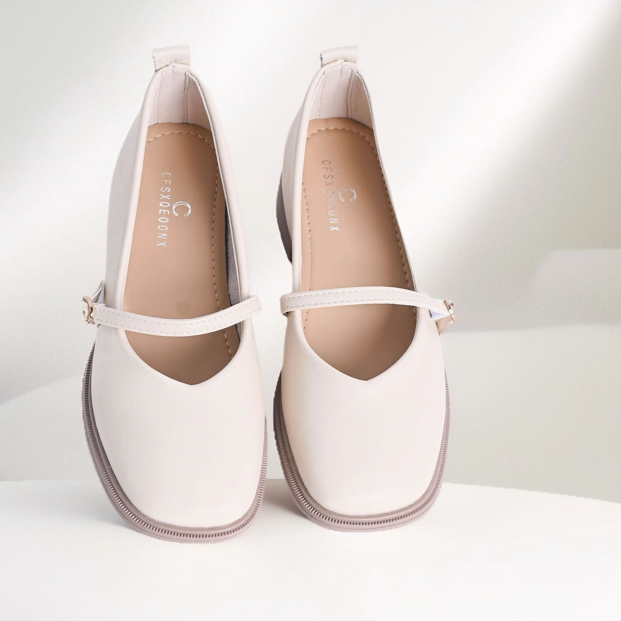  Giày bít Hong Kong nữ (35-39) 