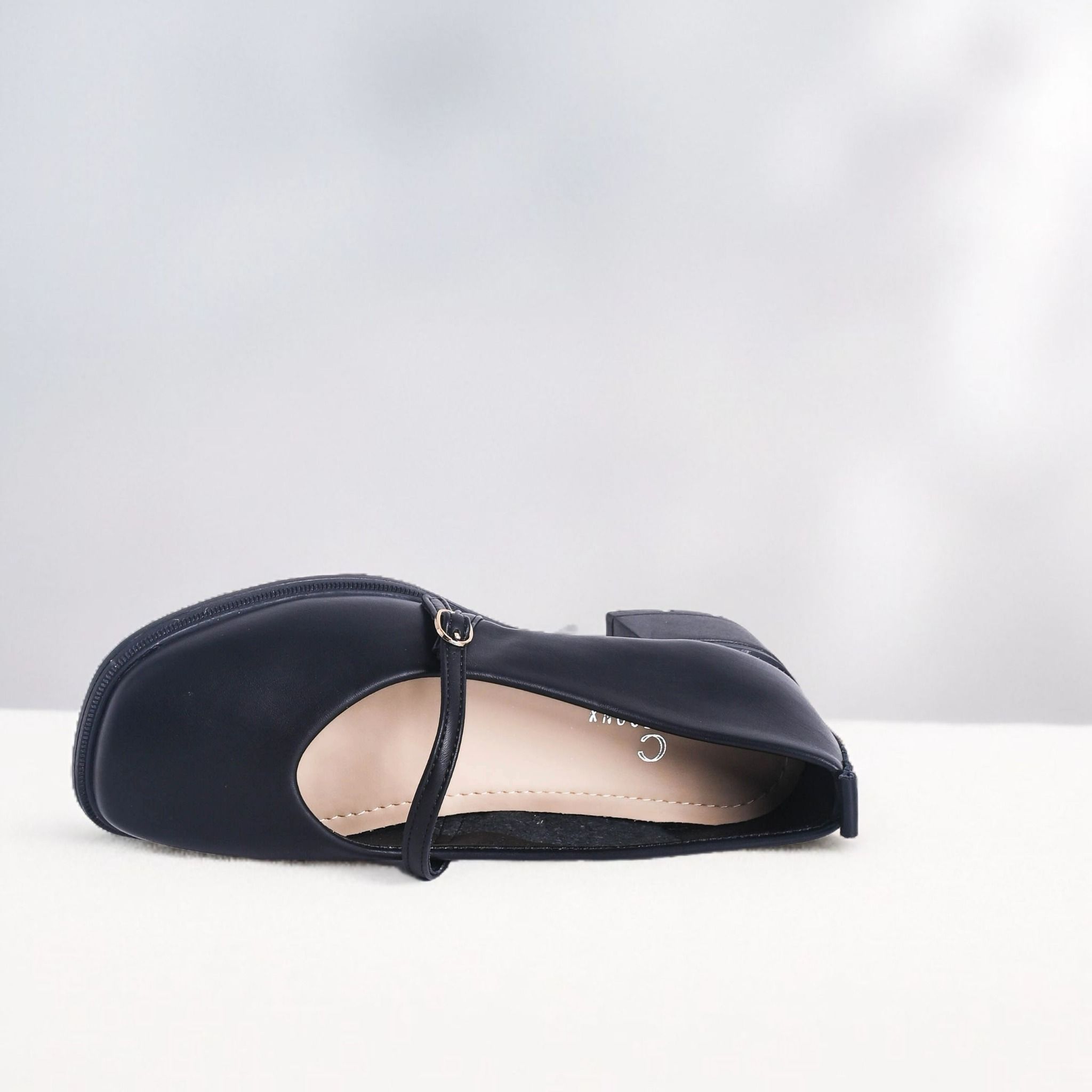  Giày bít Hong Kong nữ (35-37) 