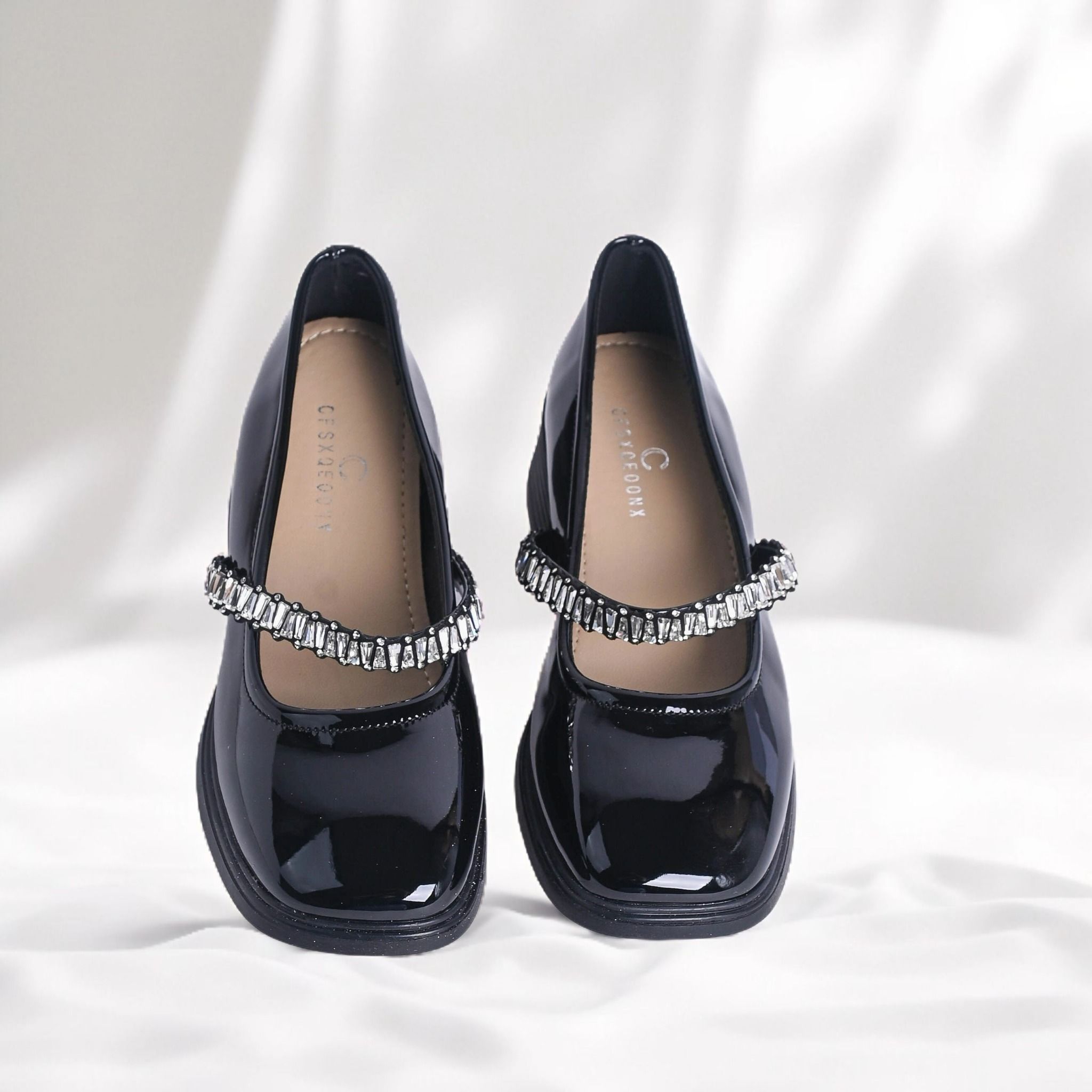  Giày bít Hong Kong nữ (35-39) 