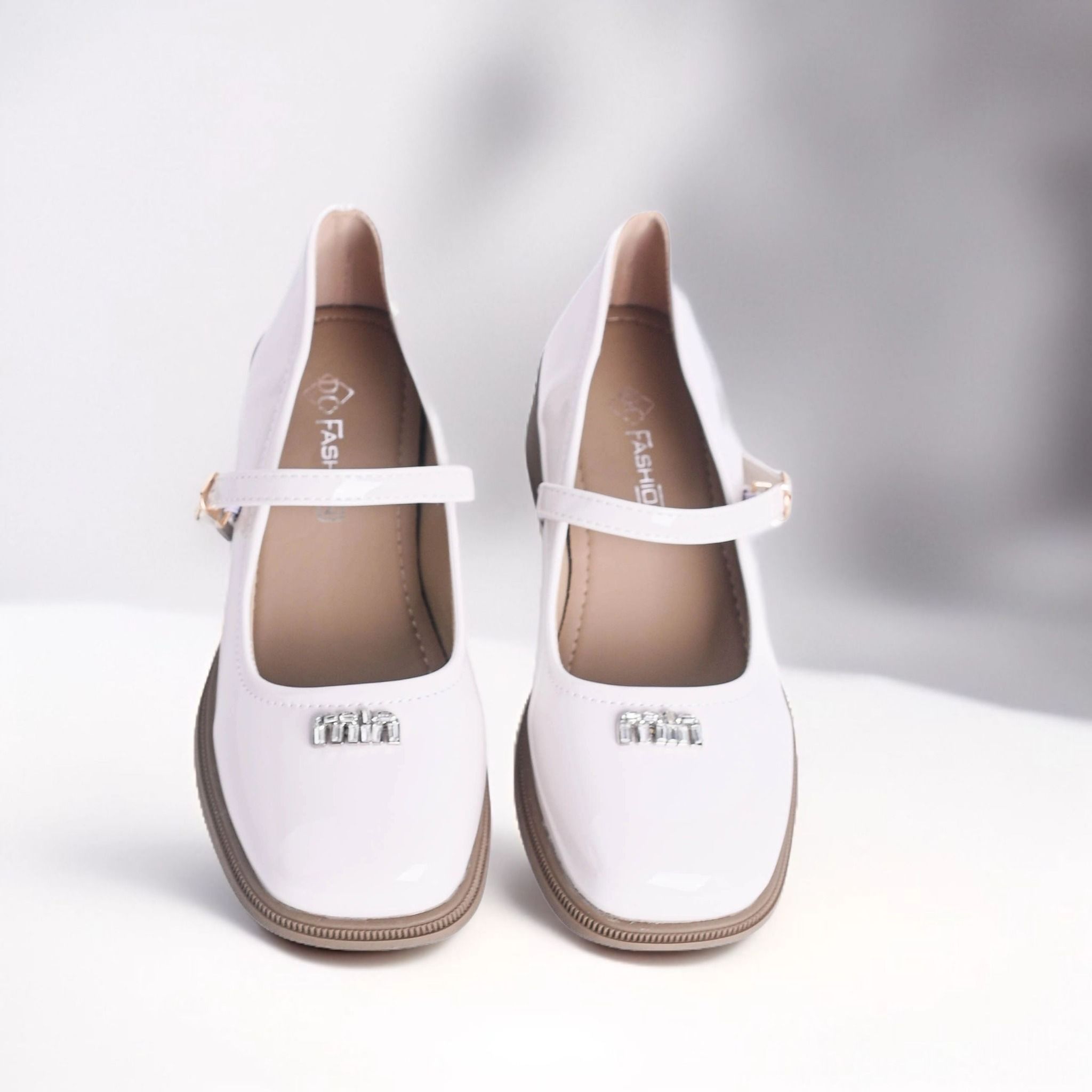  Giày bít Hong Kong nữ (35-39) 