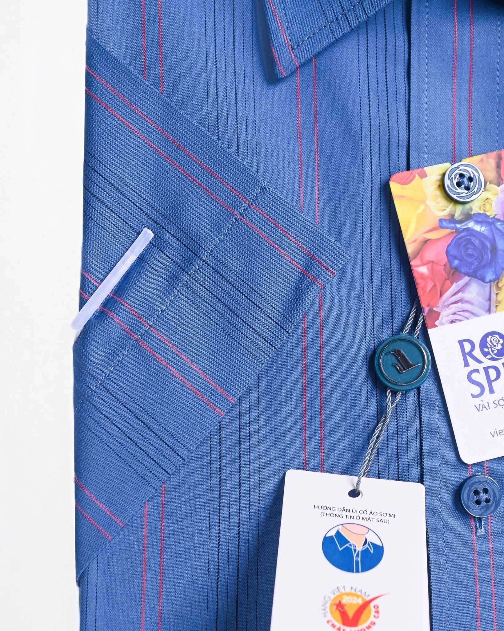  Áo sơ mi Việt Tiến tay ngắn vải hoa hồng 